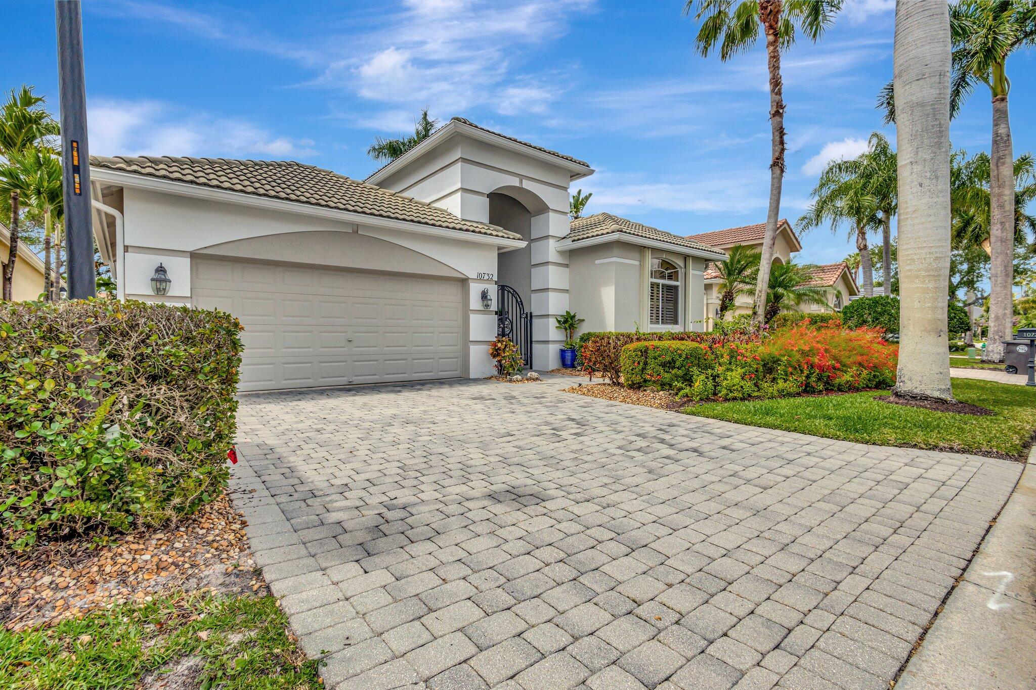 10732 Grande Boulevard Property Photo 1