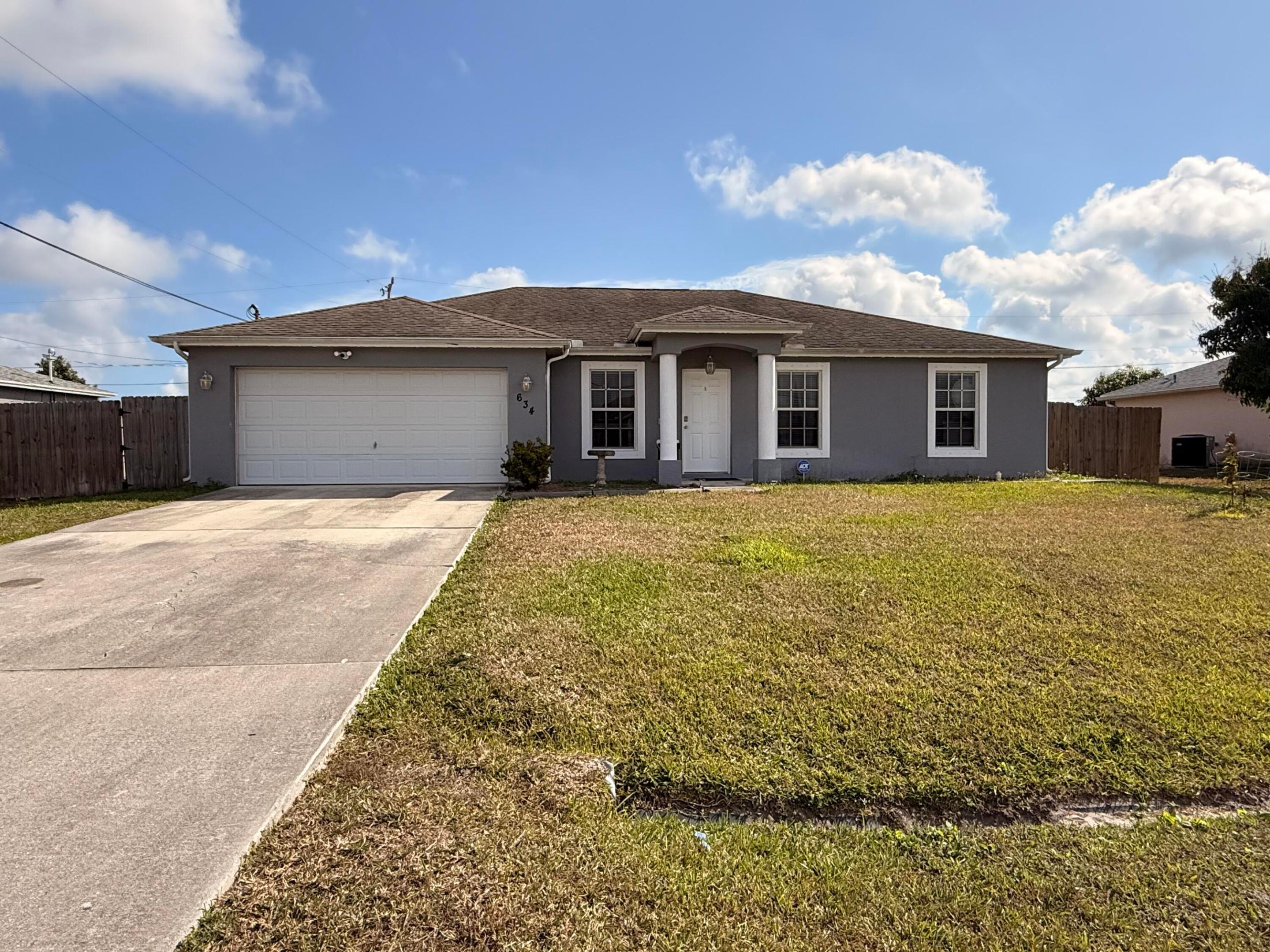 634 Sw Millard Drive Property Photo 2