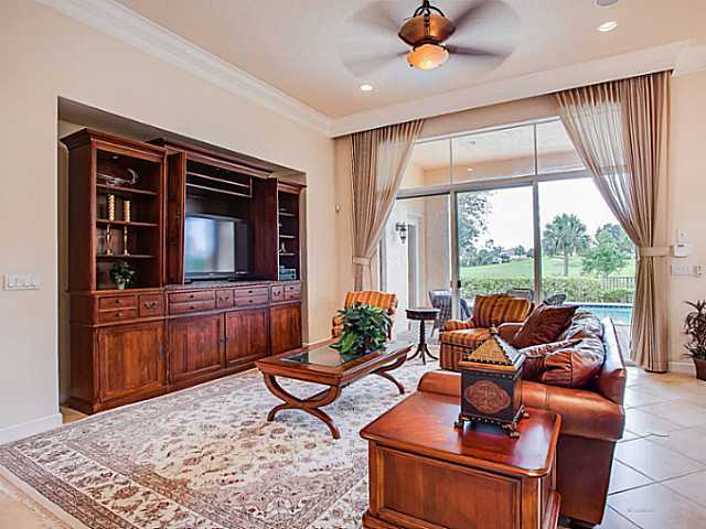 120 Viera Drive Property Photo 3