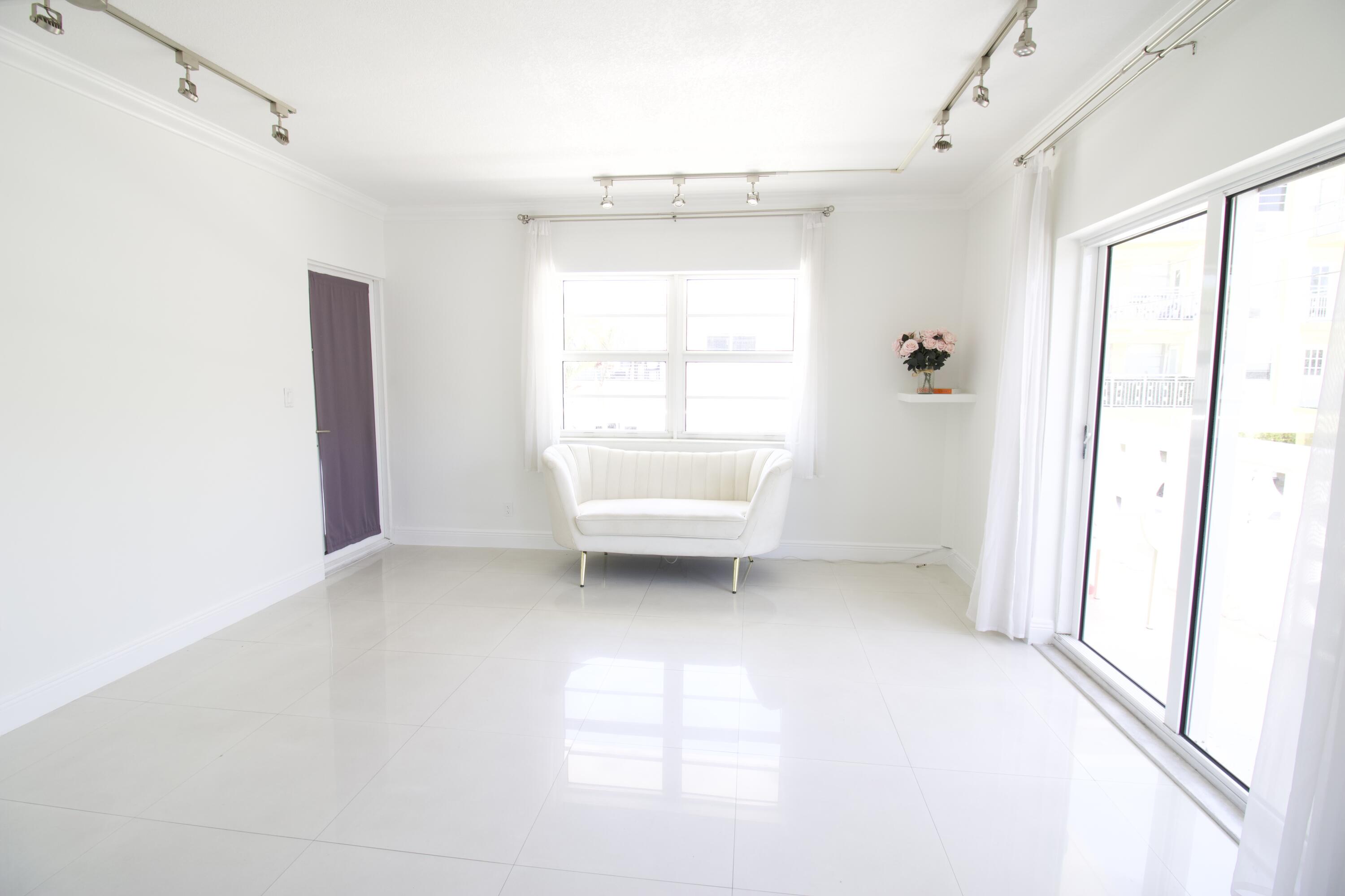 900 Euclid Avenue 8 Property Photo 4