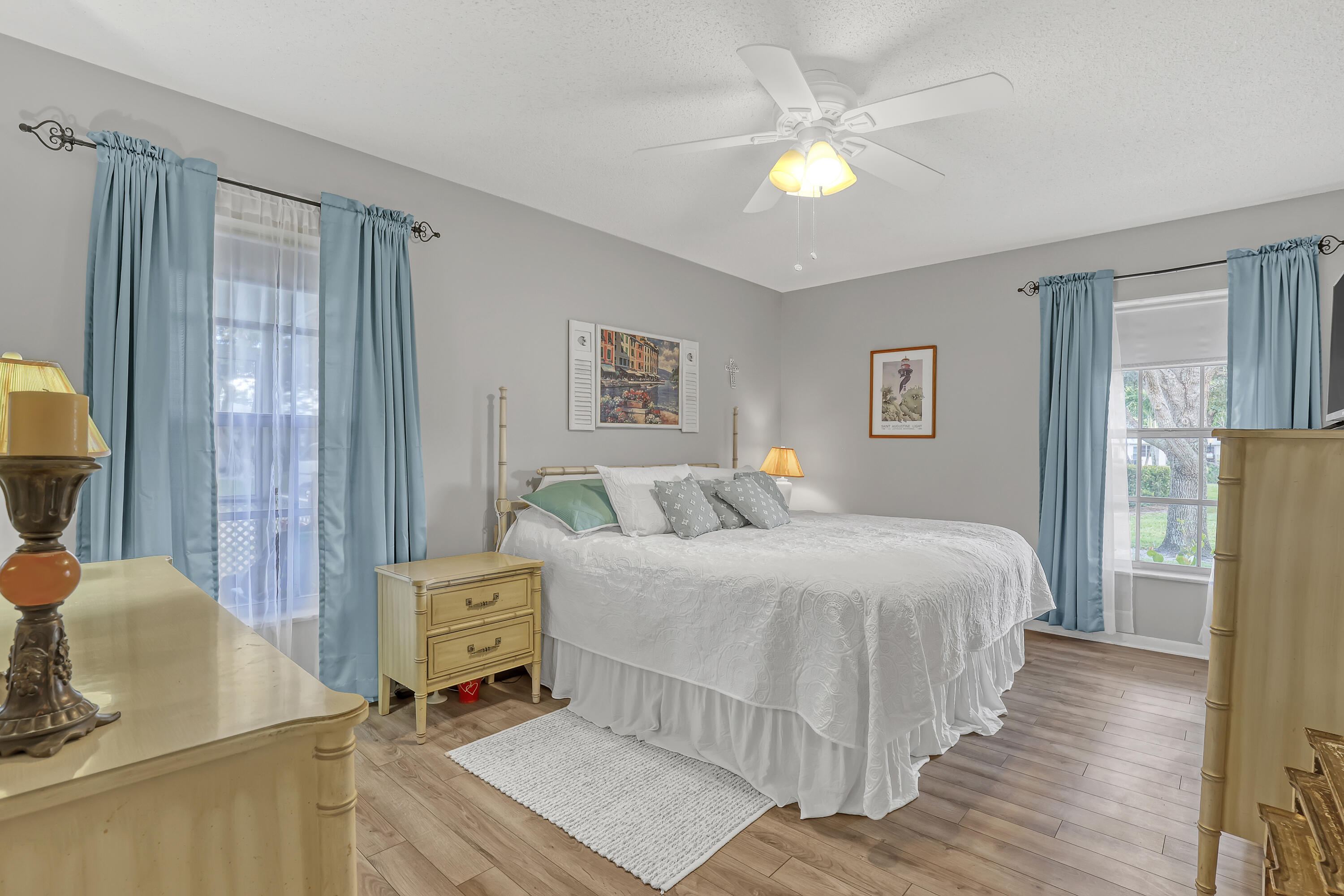 553 Covered Bridge Boulevard Property Photo 8