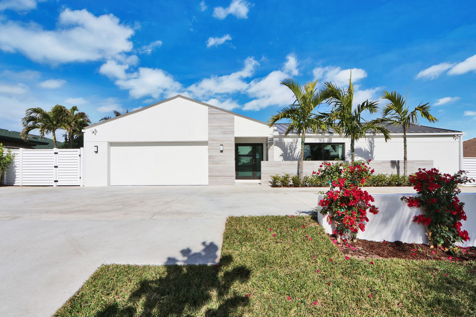 441 S Lyra Circle Property Photo 12
