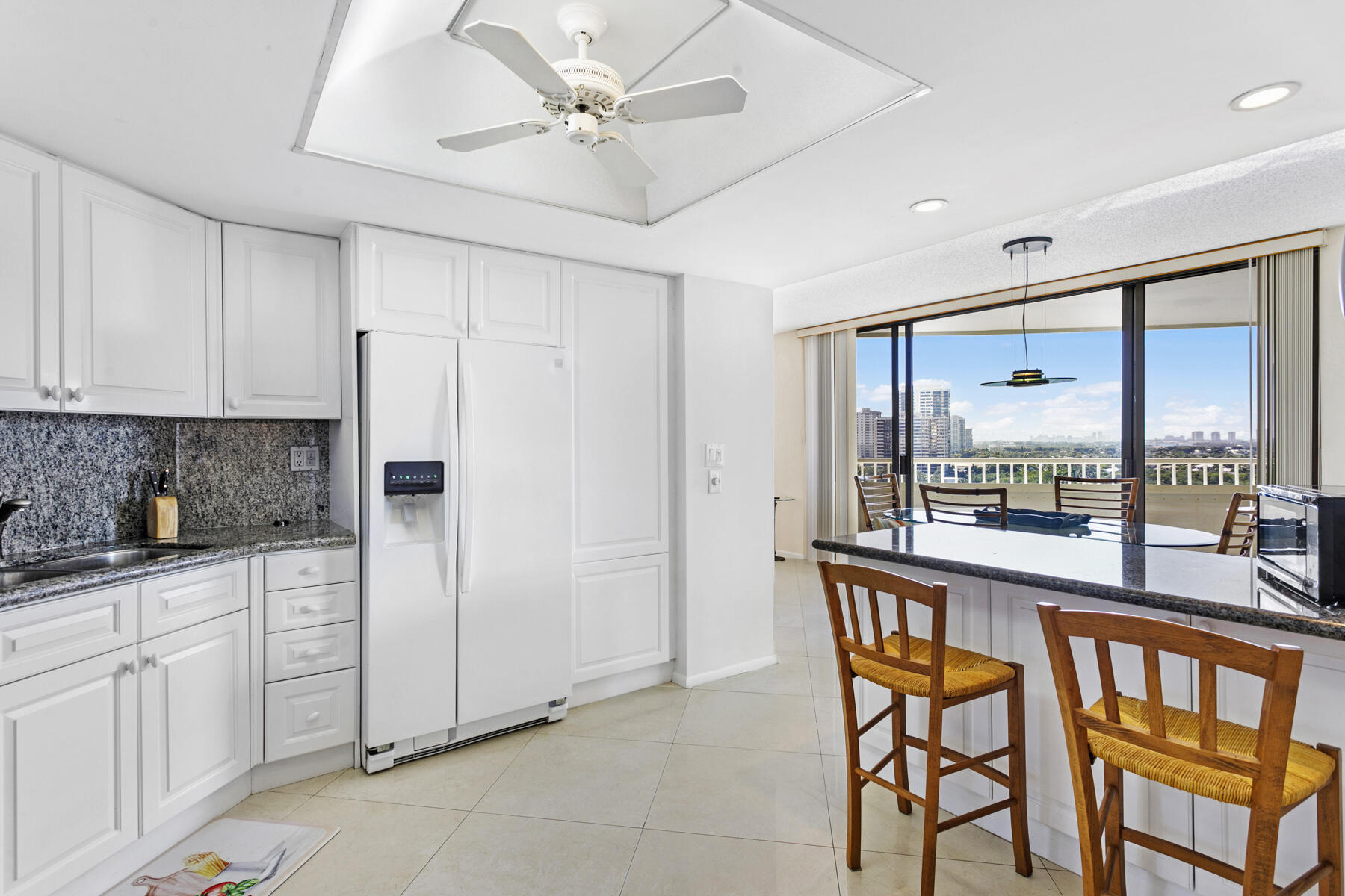 5080 N Ocean Drive 9d Property Photo 11