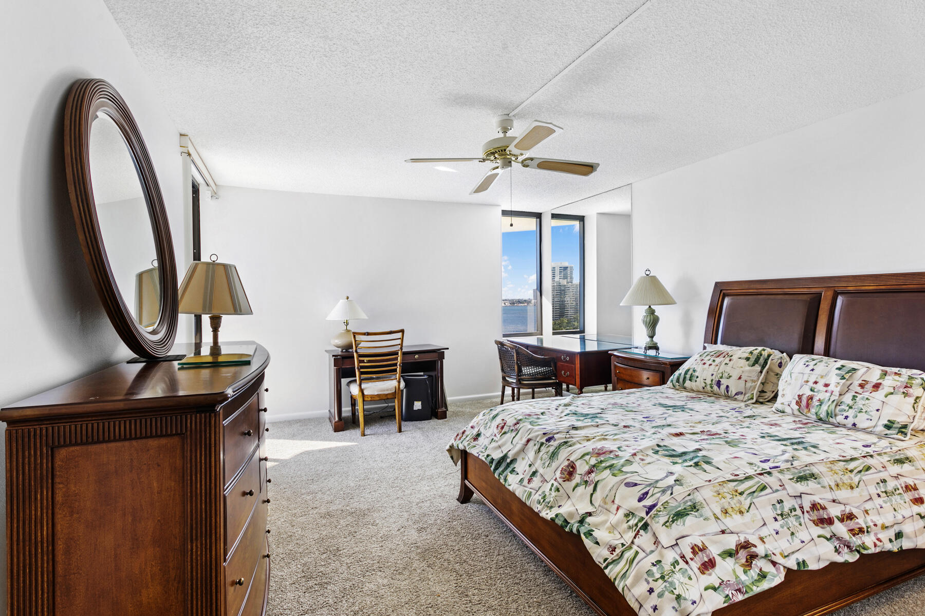5080 N Ocean Drive 9d Property Photo 22