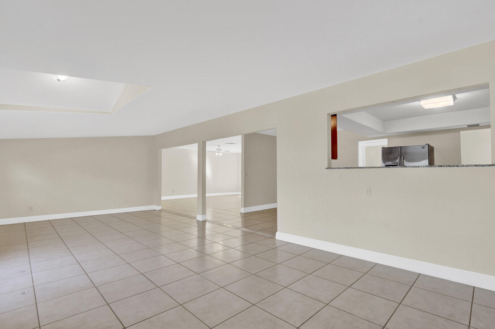 8074 Se River Lane Property Photo 13
