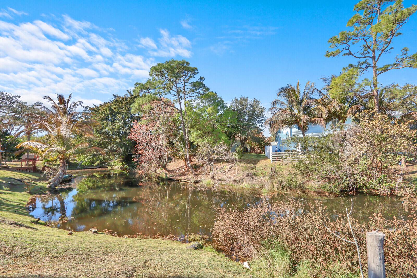 8074 Se River Lane Property Photo 37