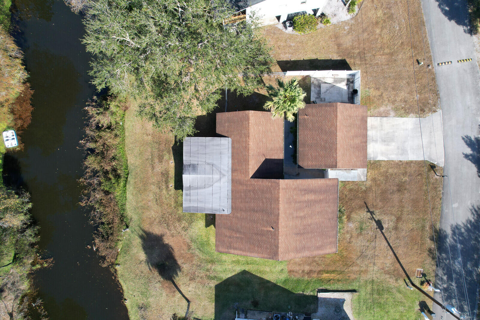 8074 Se River Lane Property Photo 41