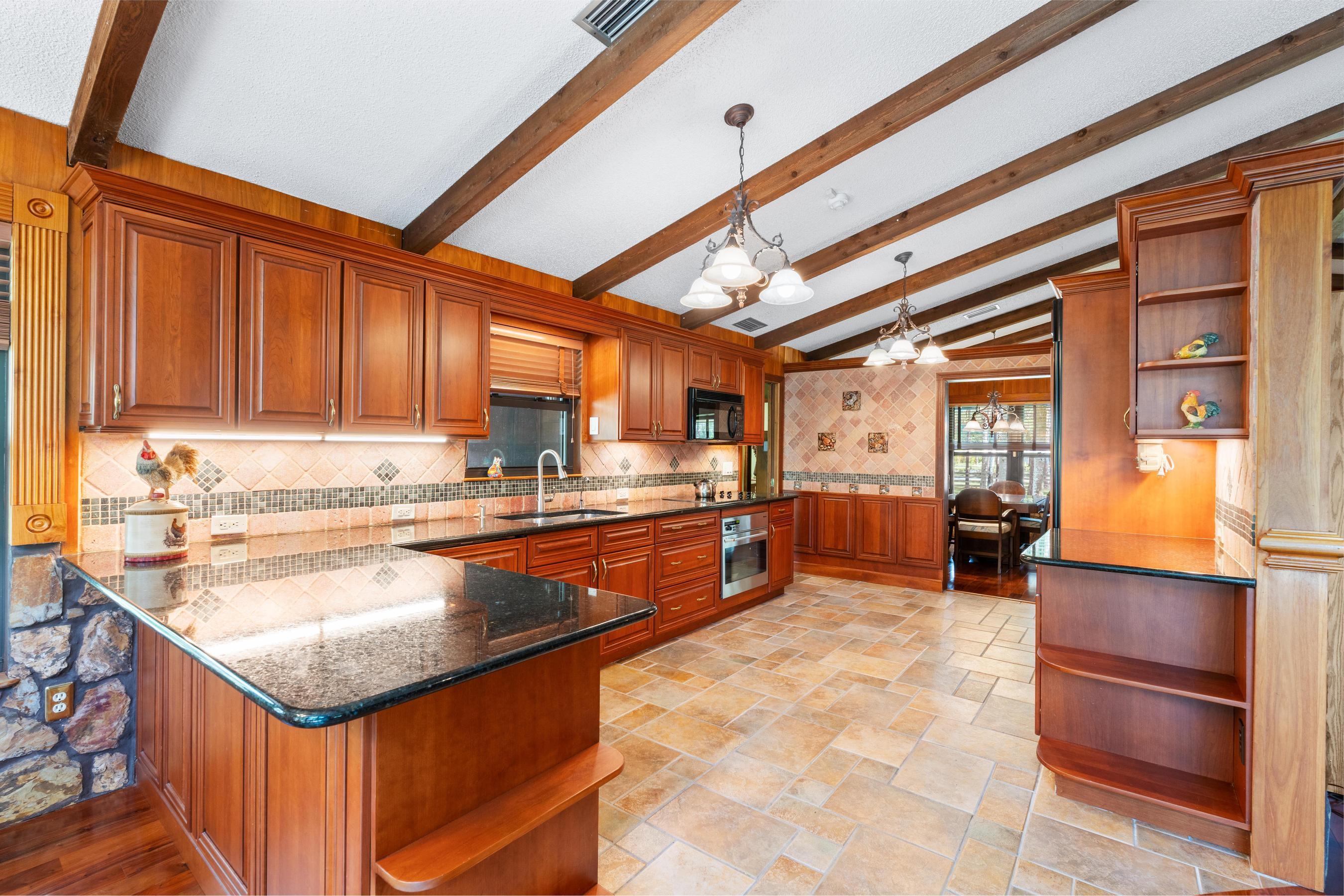 5405 Duckweed Road Property Photo 4