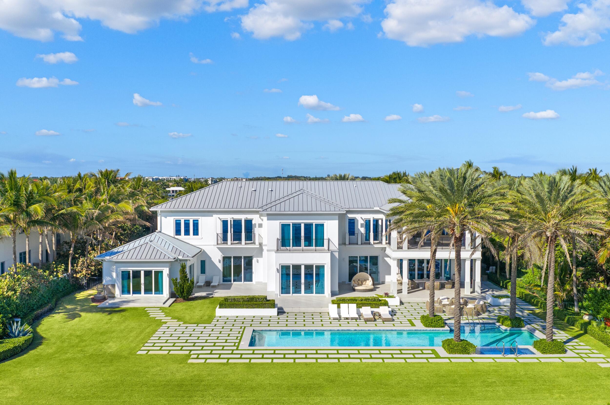 900 S Ocean Boulevard Property Photo 4