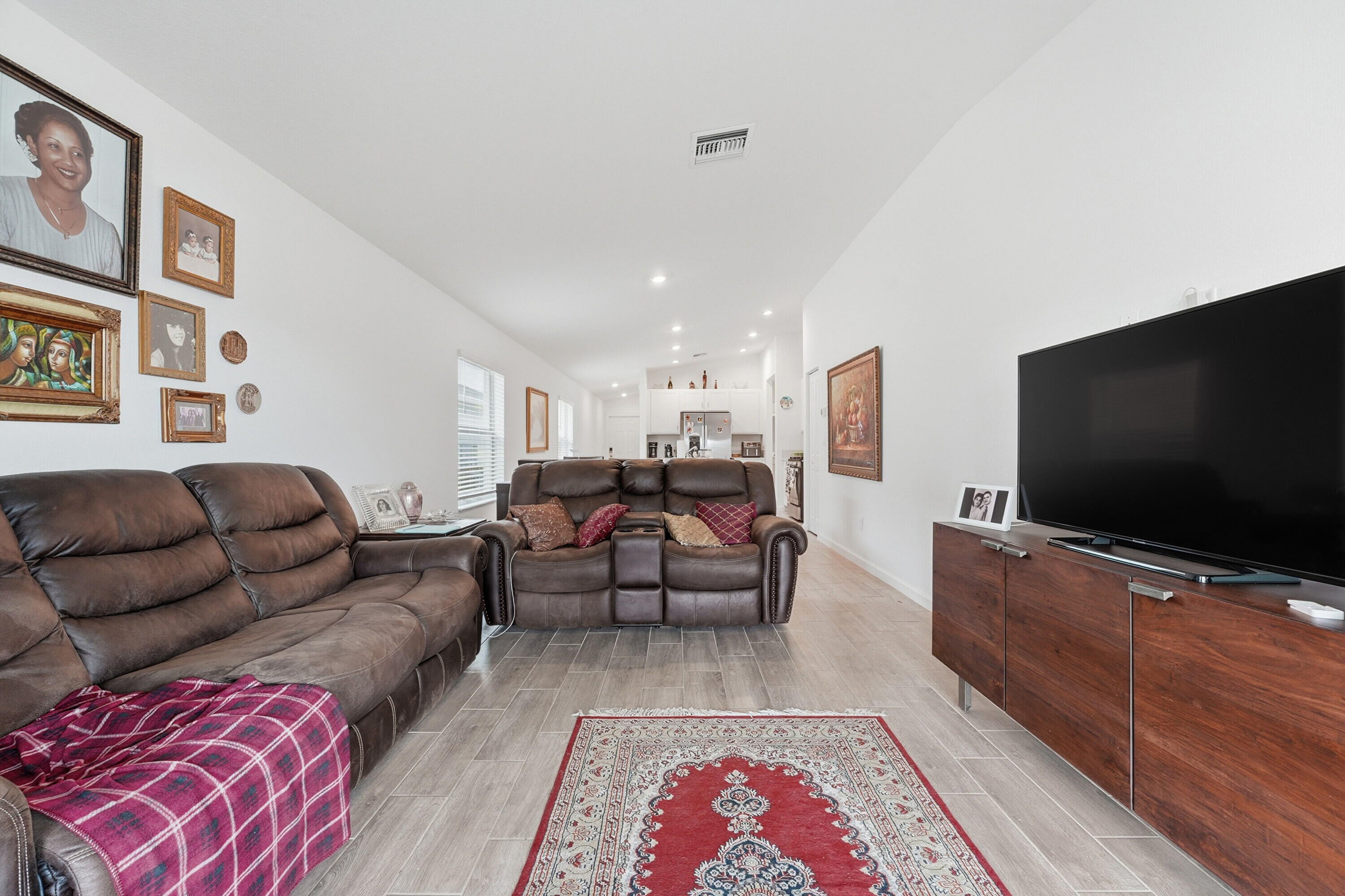 6381 Nw Leafmore Lane Property Photo 8