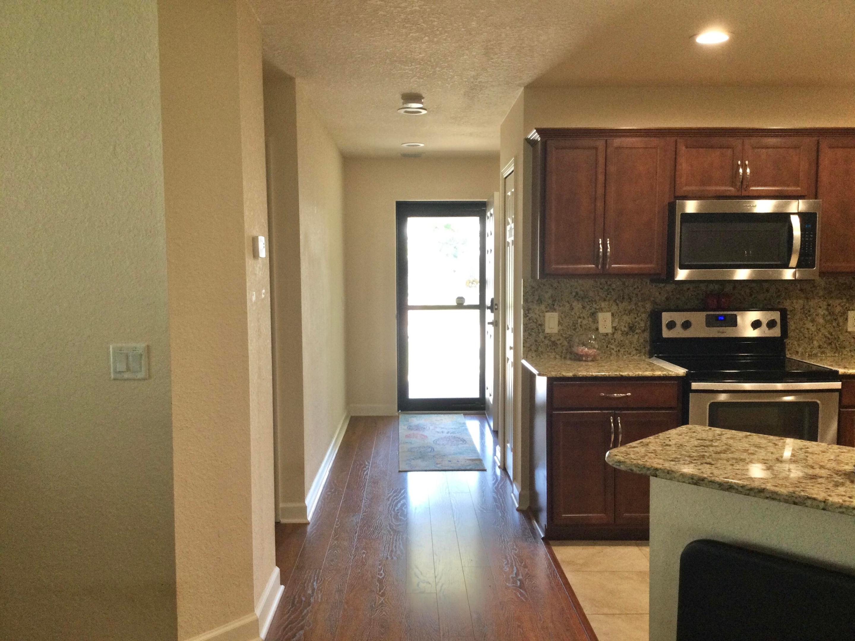 44 Mediterranean Boulevard N Property Photo 8
