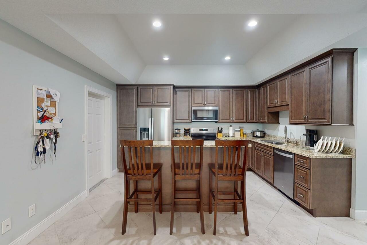 4079 Gator Trace Road Property Photo 9