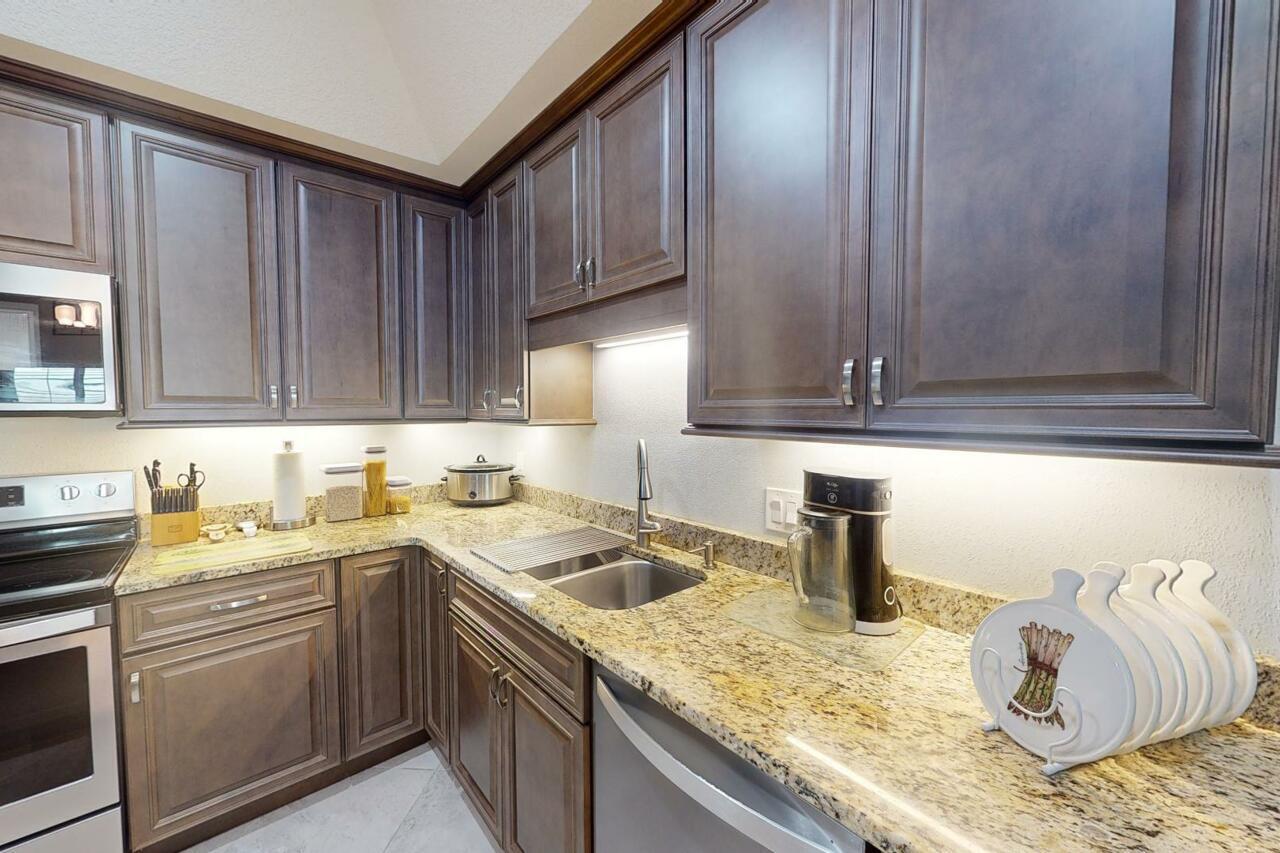 4079 Gator Trace Road Property Photo 12