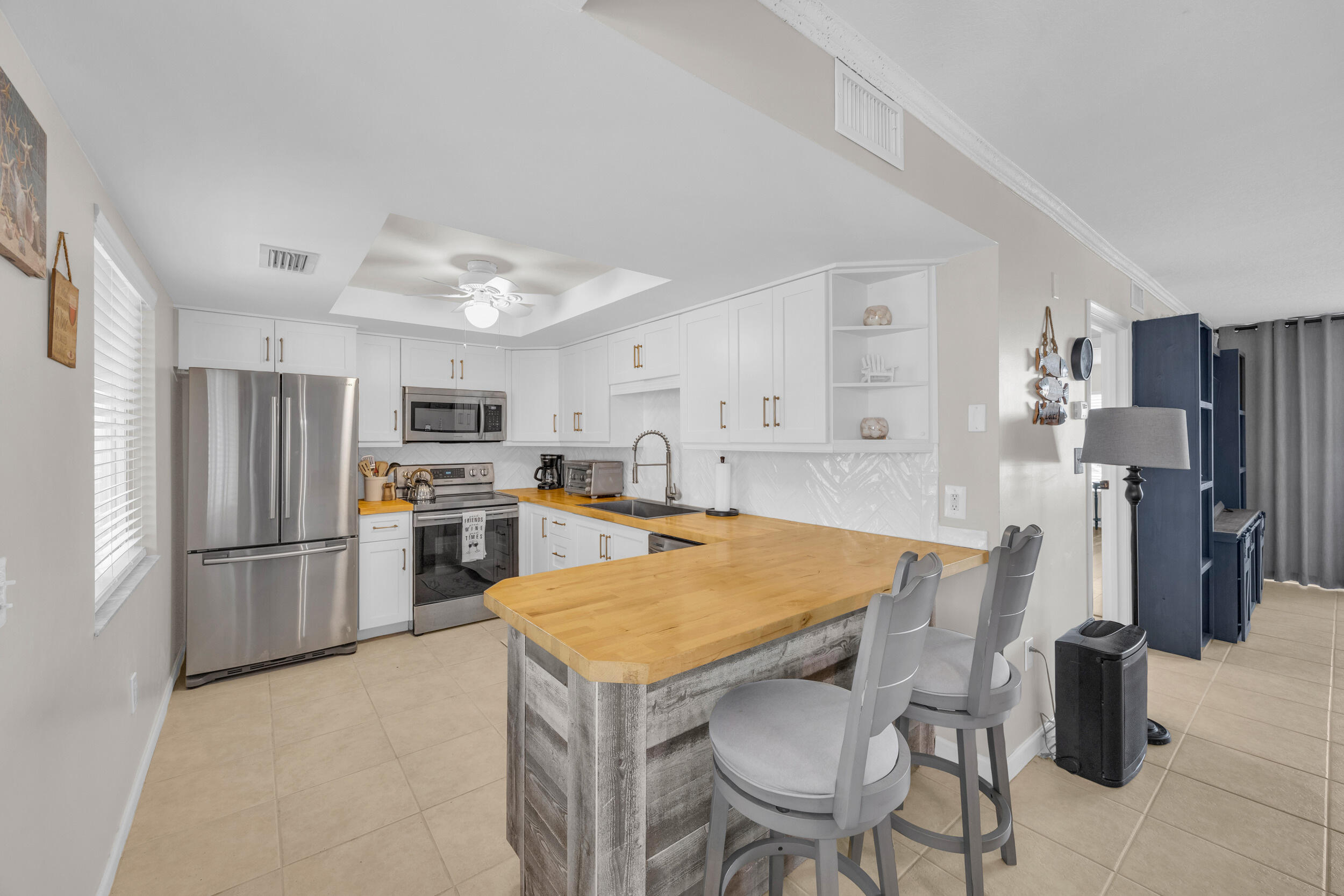 2400 S Ocean Drive 7645 Property Photo 3