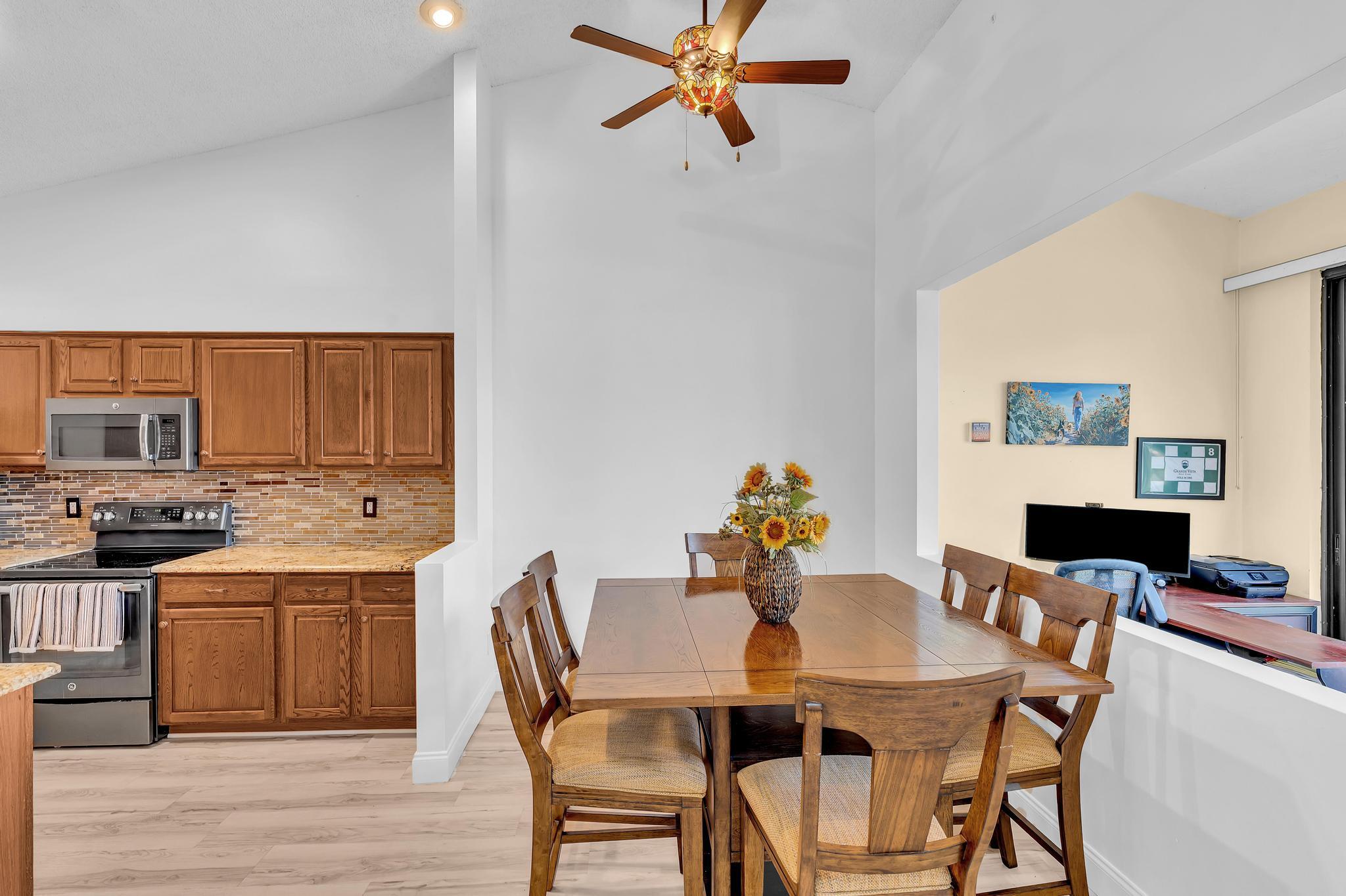 8099 Cassia Drive Property Photo 8