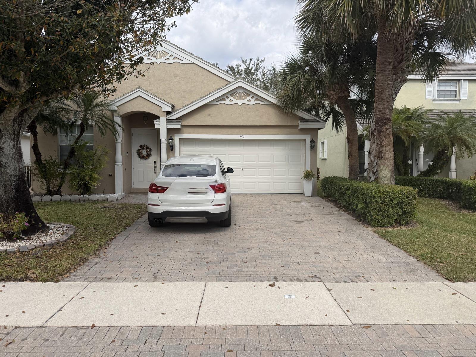 159 Berenger Walk Property Photo 1