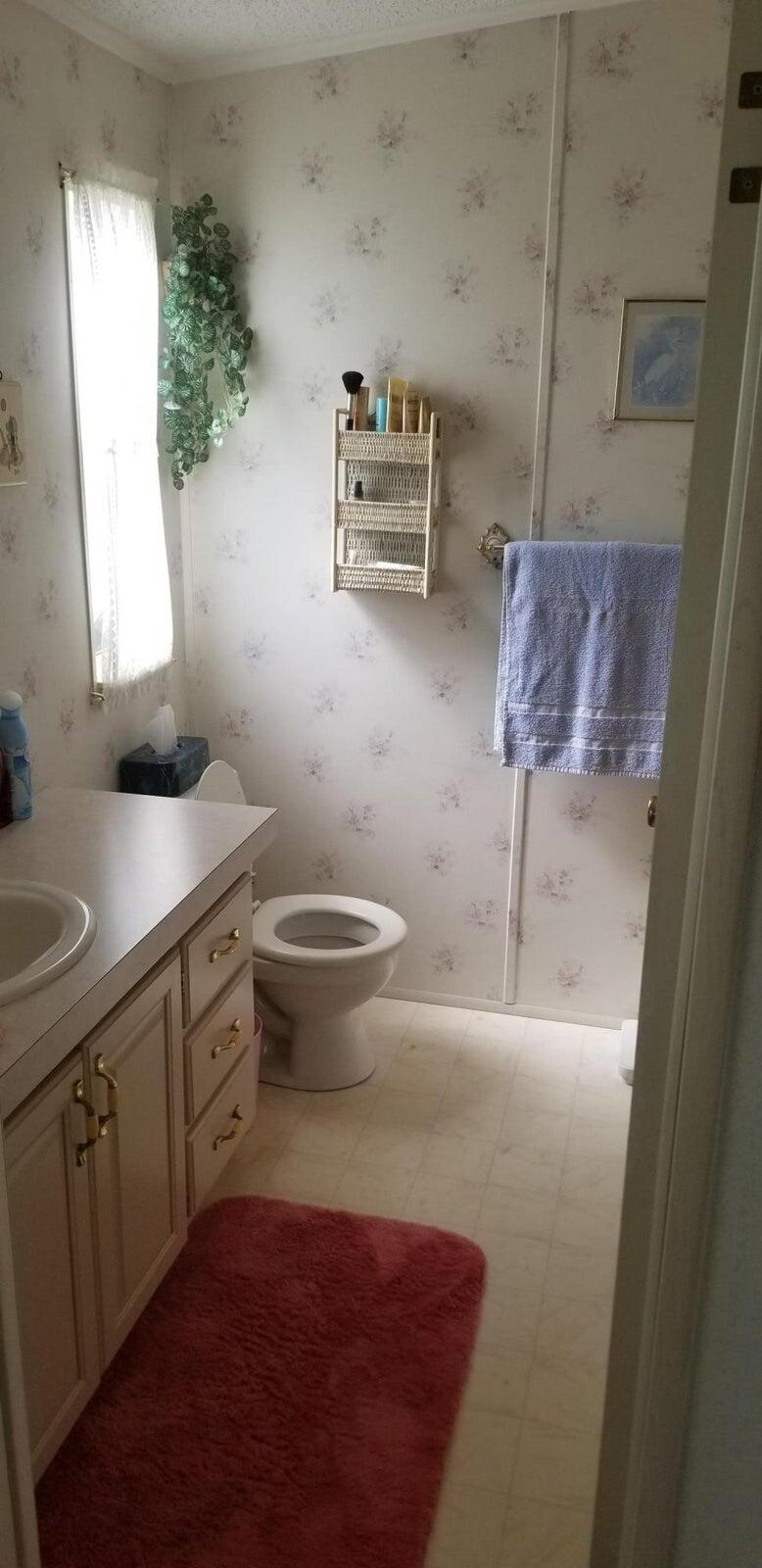 14578 Glenview Drive Property Photo 4