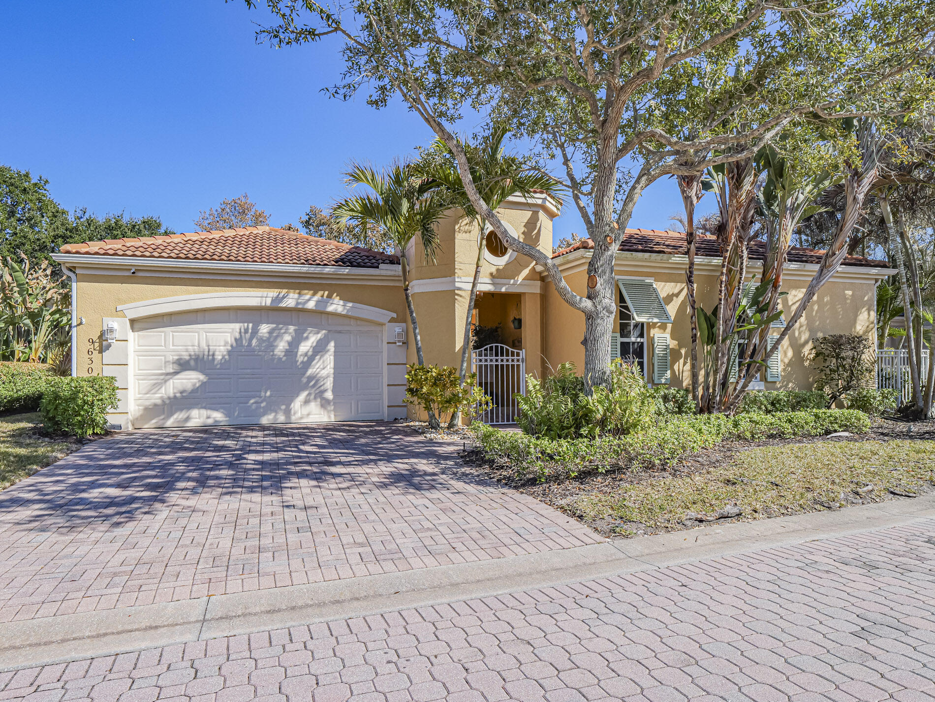 9630 E Maiden Court Property Photo 1