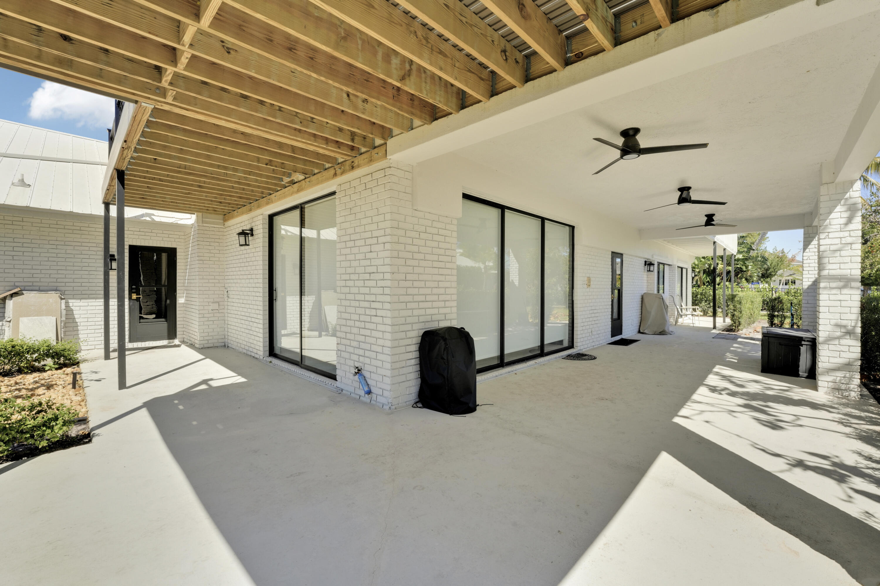 4290 Se Whiticar Way Property Photo 60