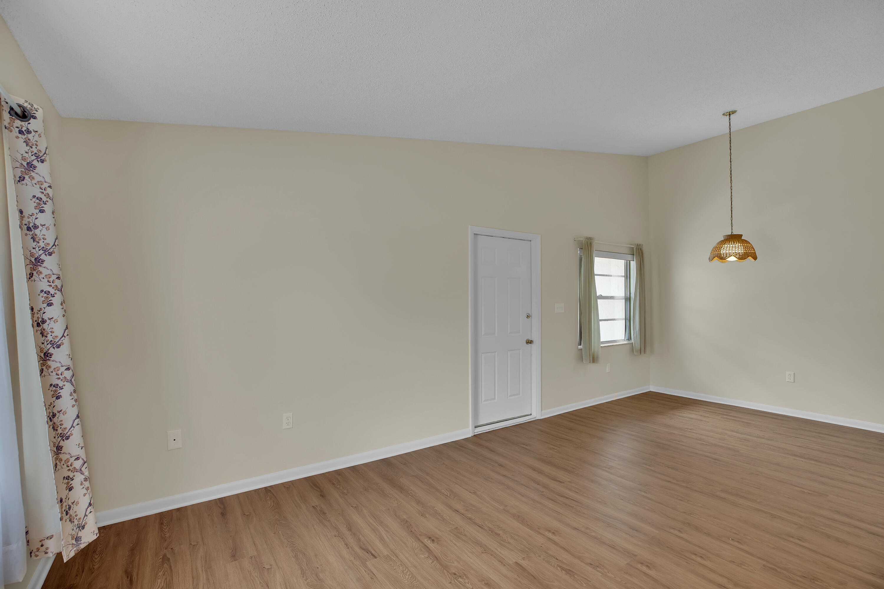2007 Oleander Boulevard Apt D Property Photo 13