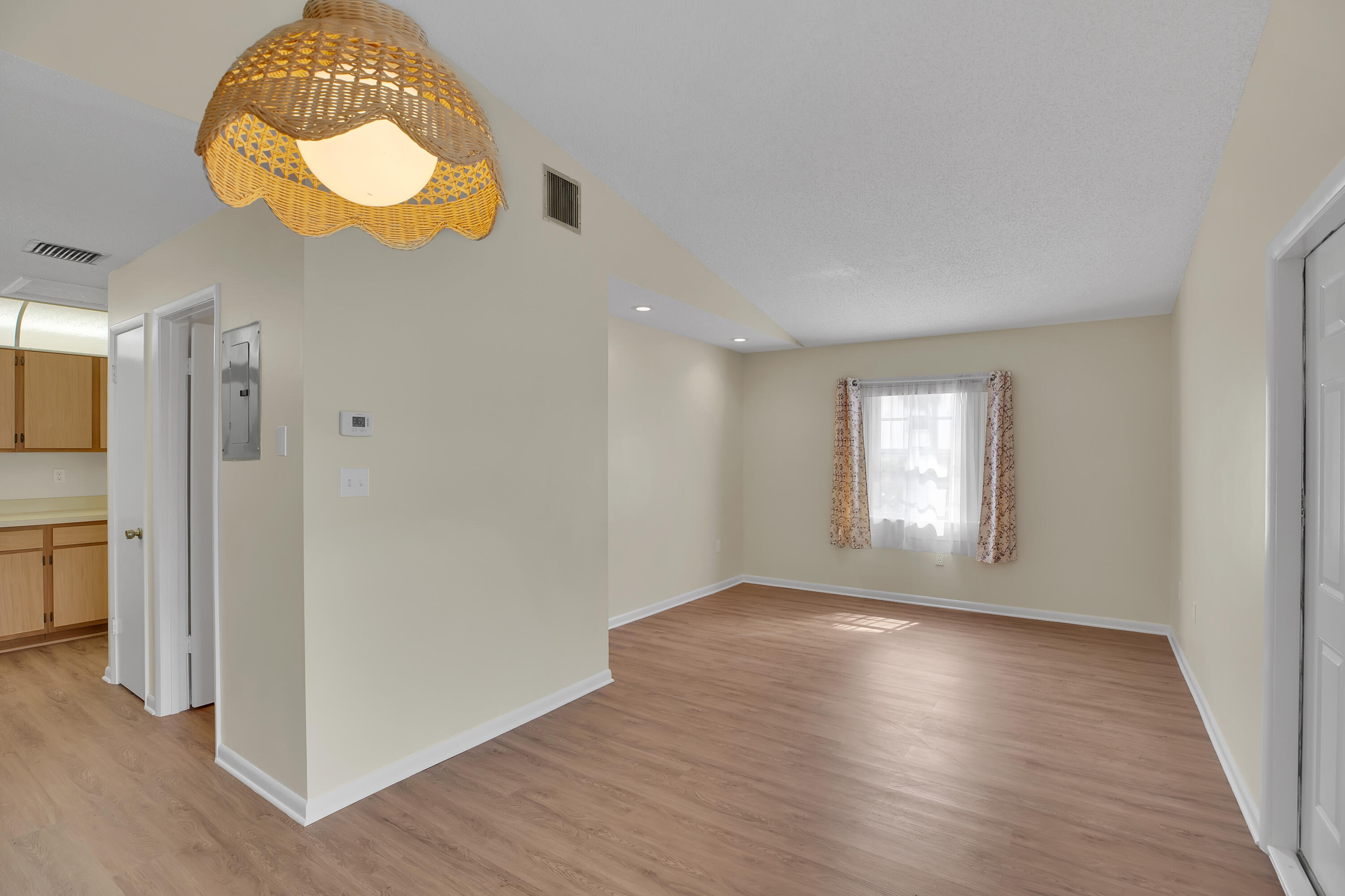 2007 Oleander Boulevard Apt D Property Photo 15