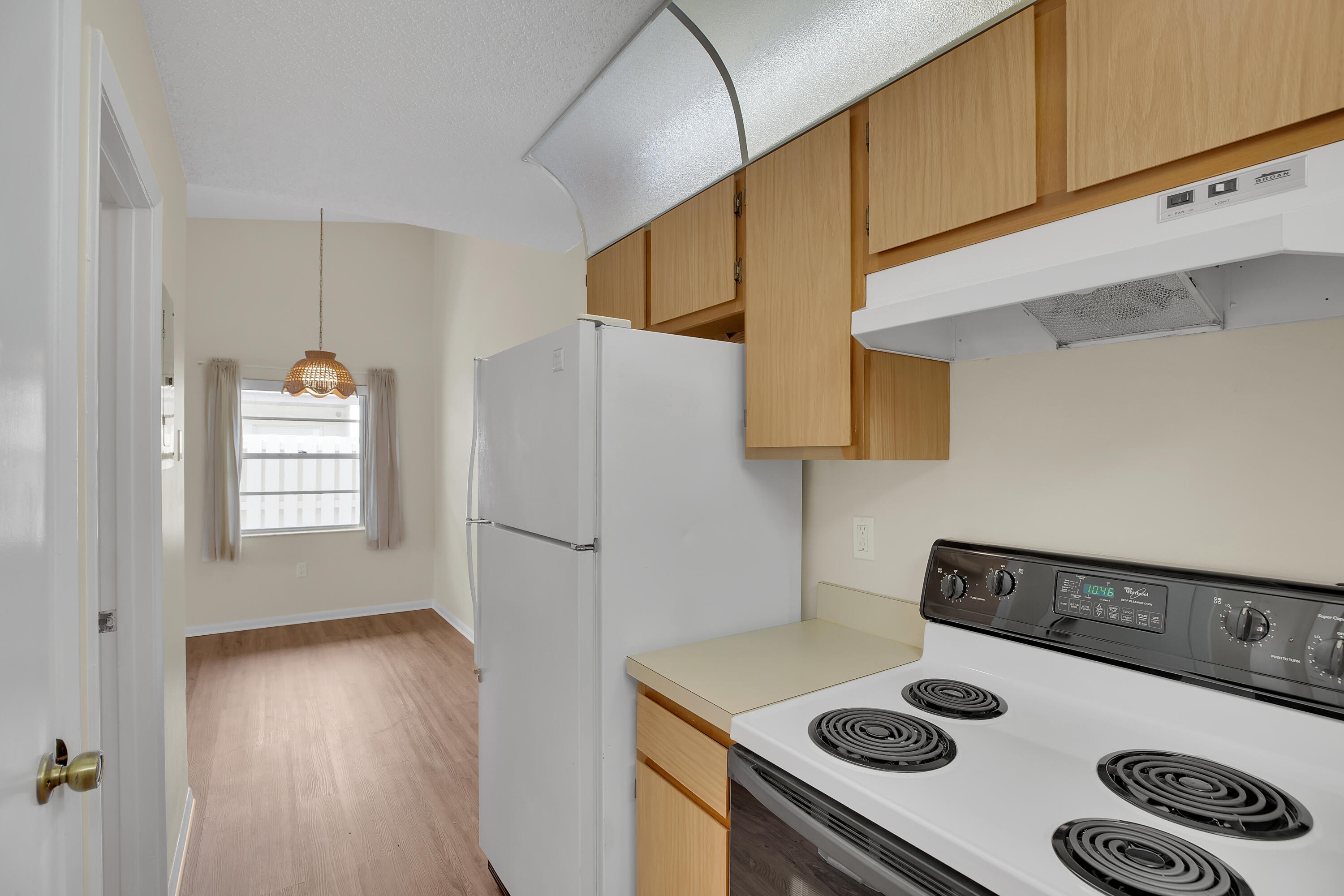 2007 Oleander Boulevard Apt D Property Photo 20