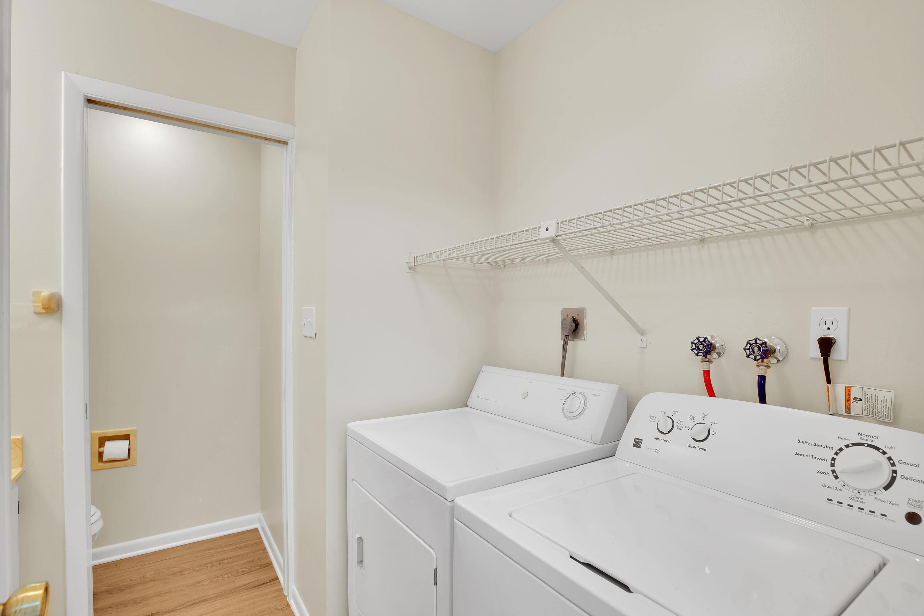 2007 Oleander Boulevard Apt D Property Photo 27