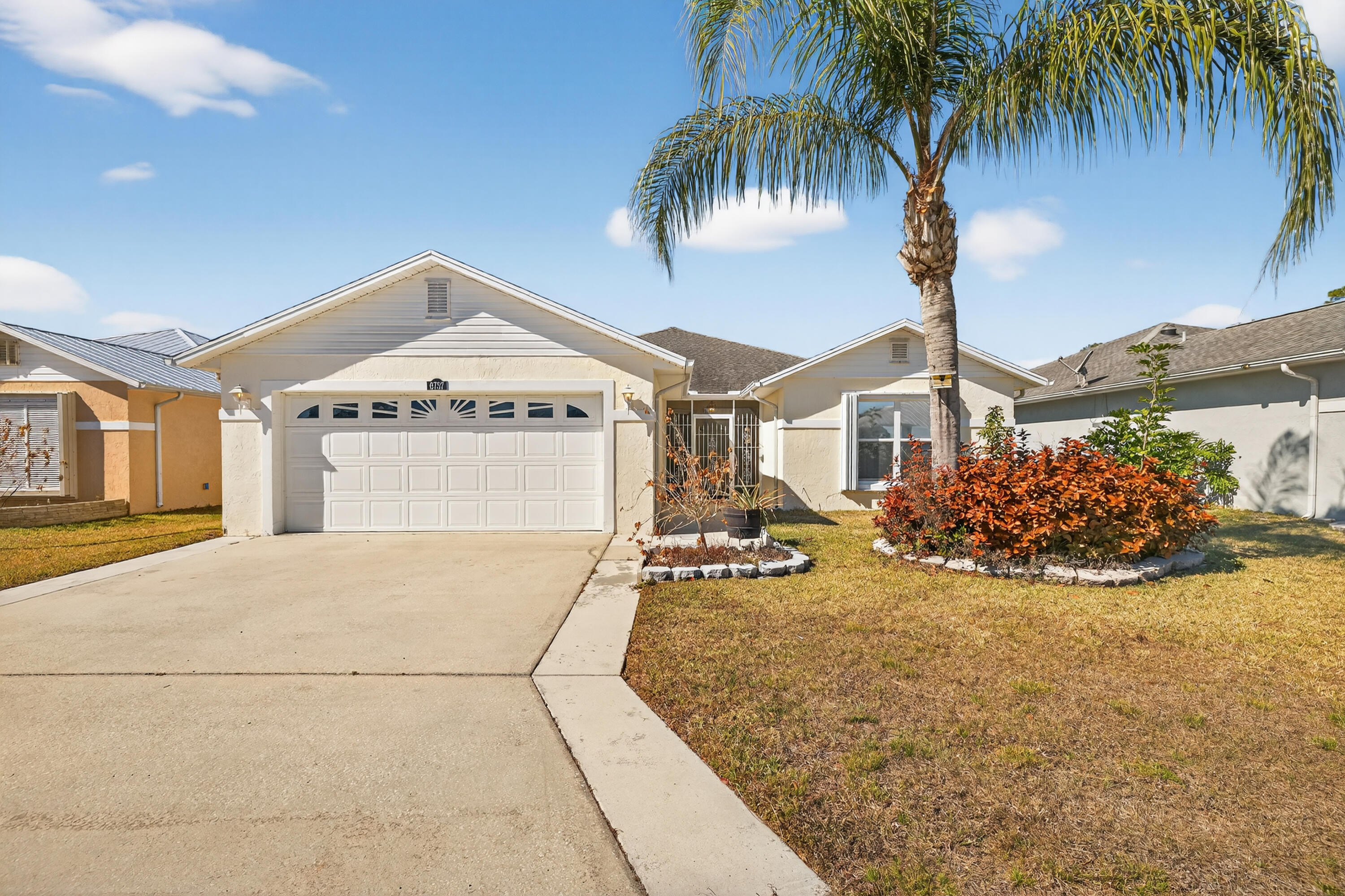 6737 Campanilla Property Photo 1