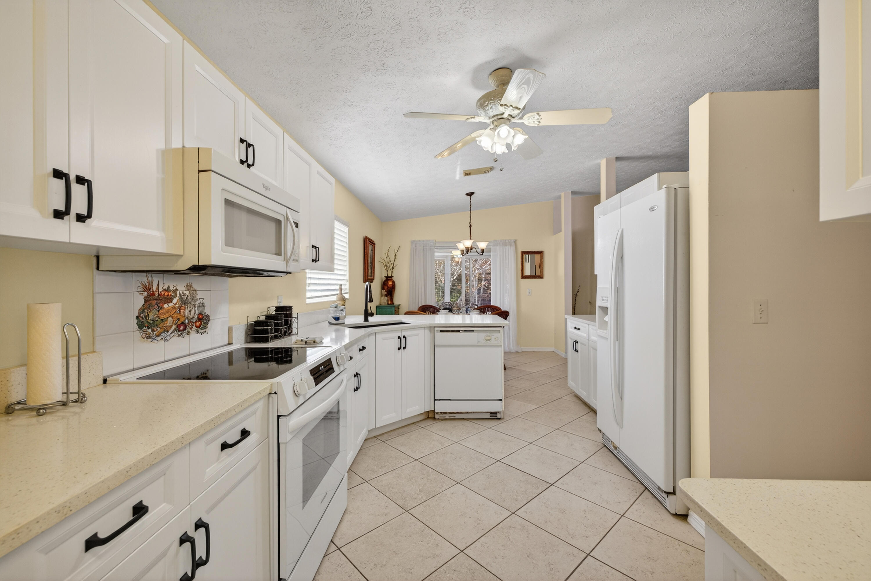 6737 Campanilla Property Photo 12
