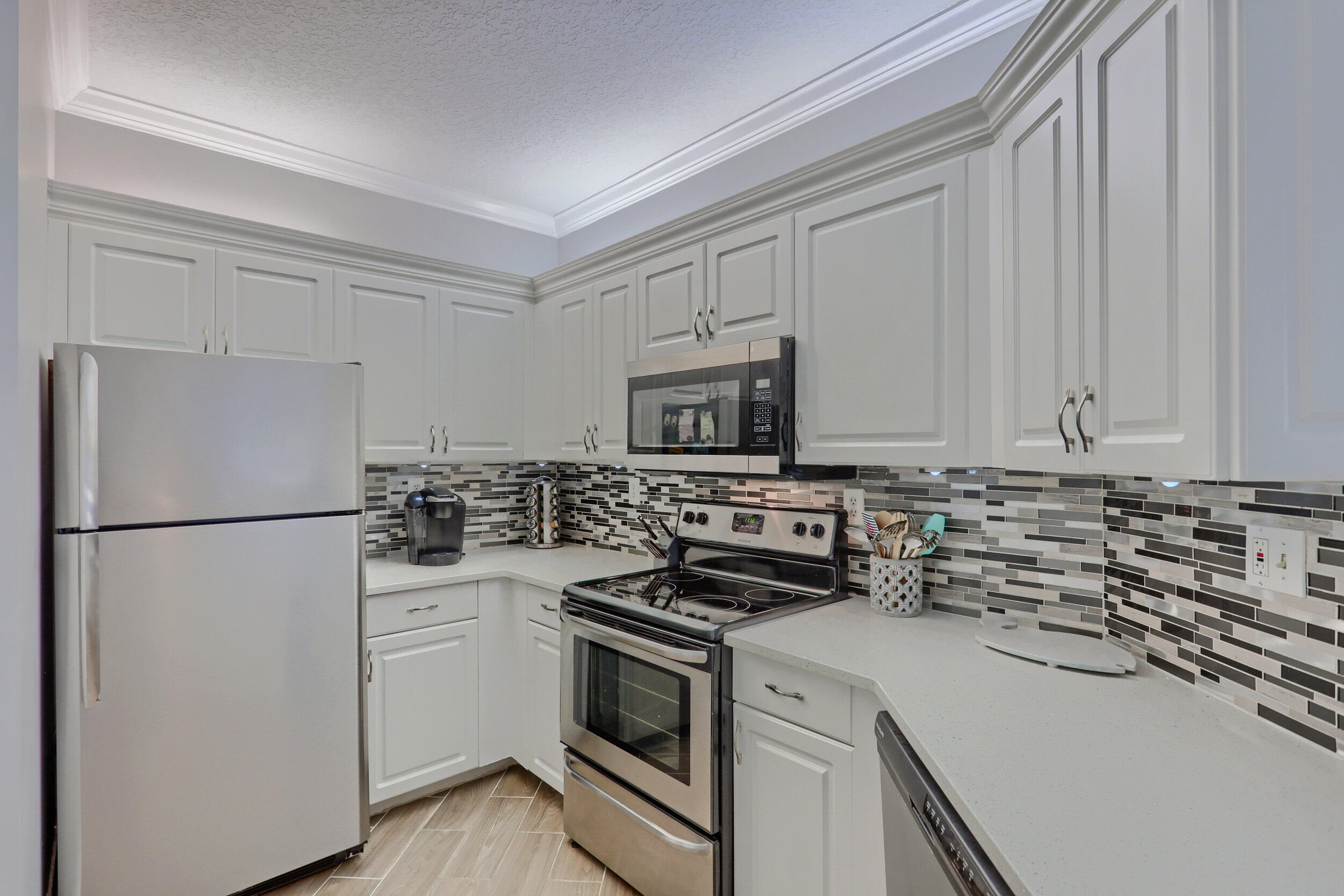 400 Uno Lago Drive 204 Property Photo 18
