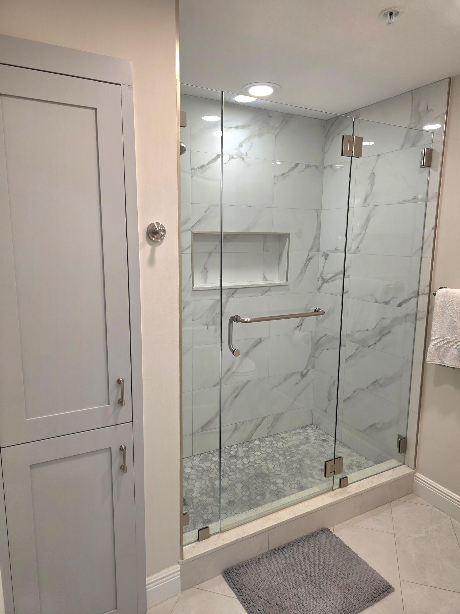 300 Uno Lago Drive 305 Property Photo 19