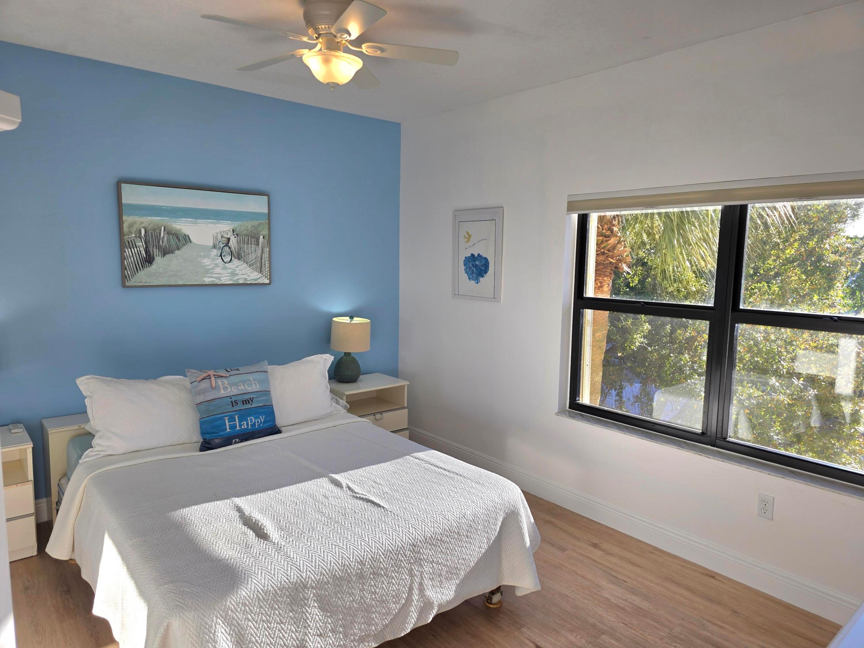300 Uno Lago Drive 305 Property Photo 20