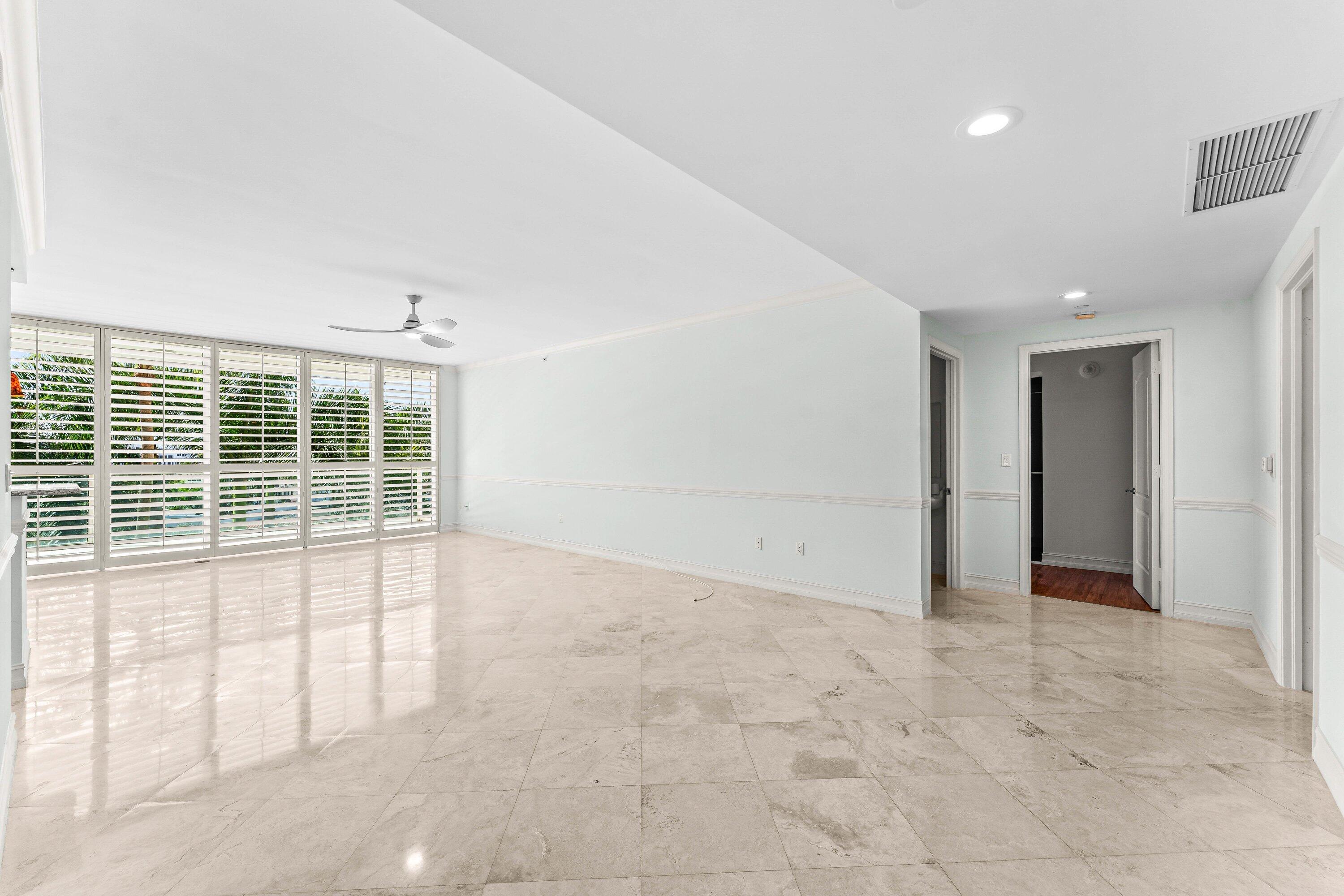 550 Se Mizner Boulevard B501 Property Photo 2