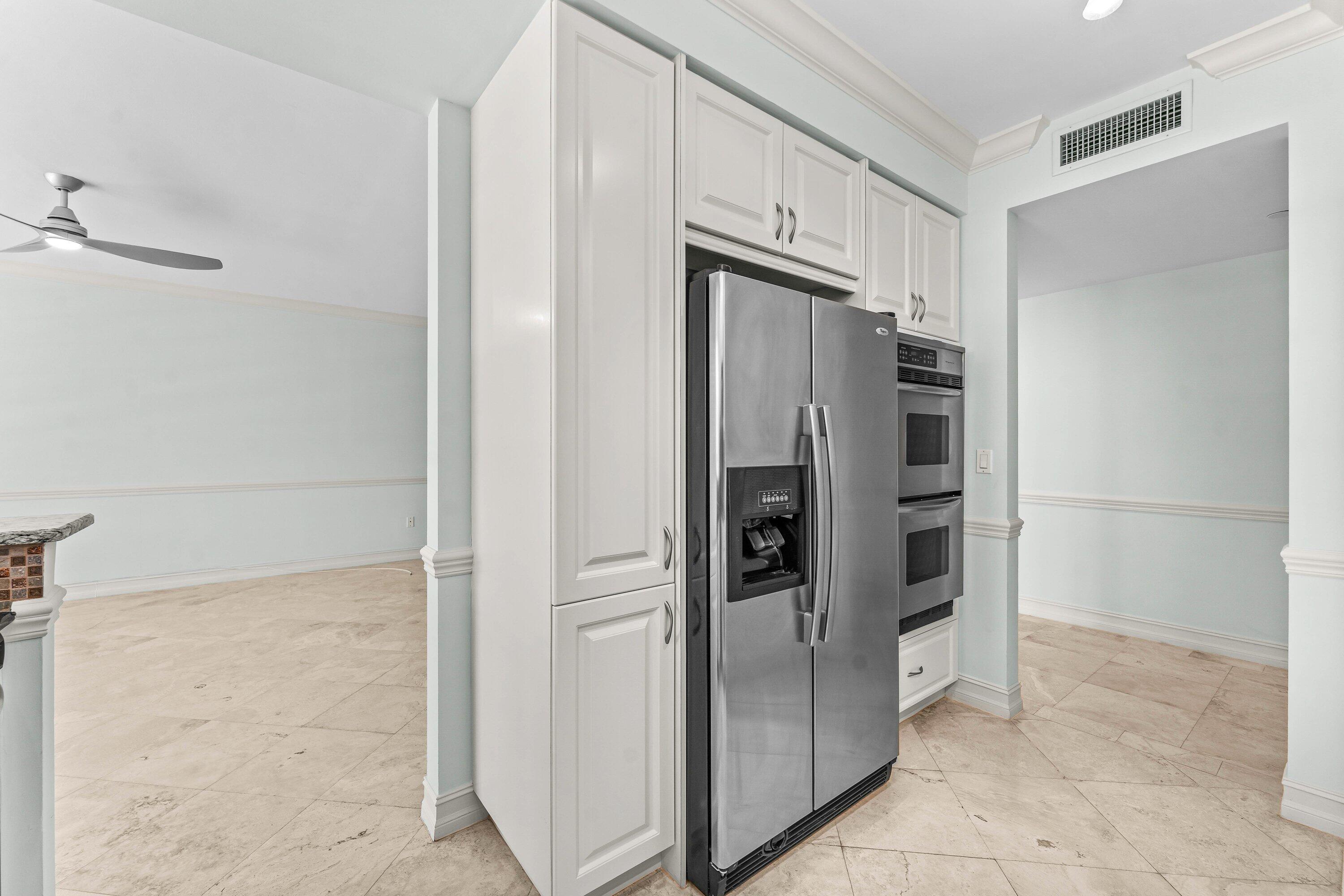 550 Se Mizner Boulevard B501 Property Photo 9
