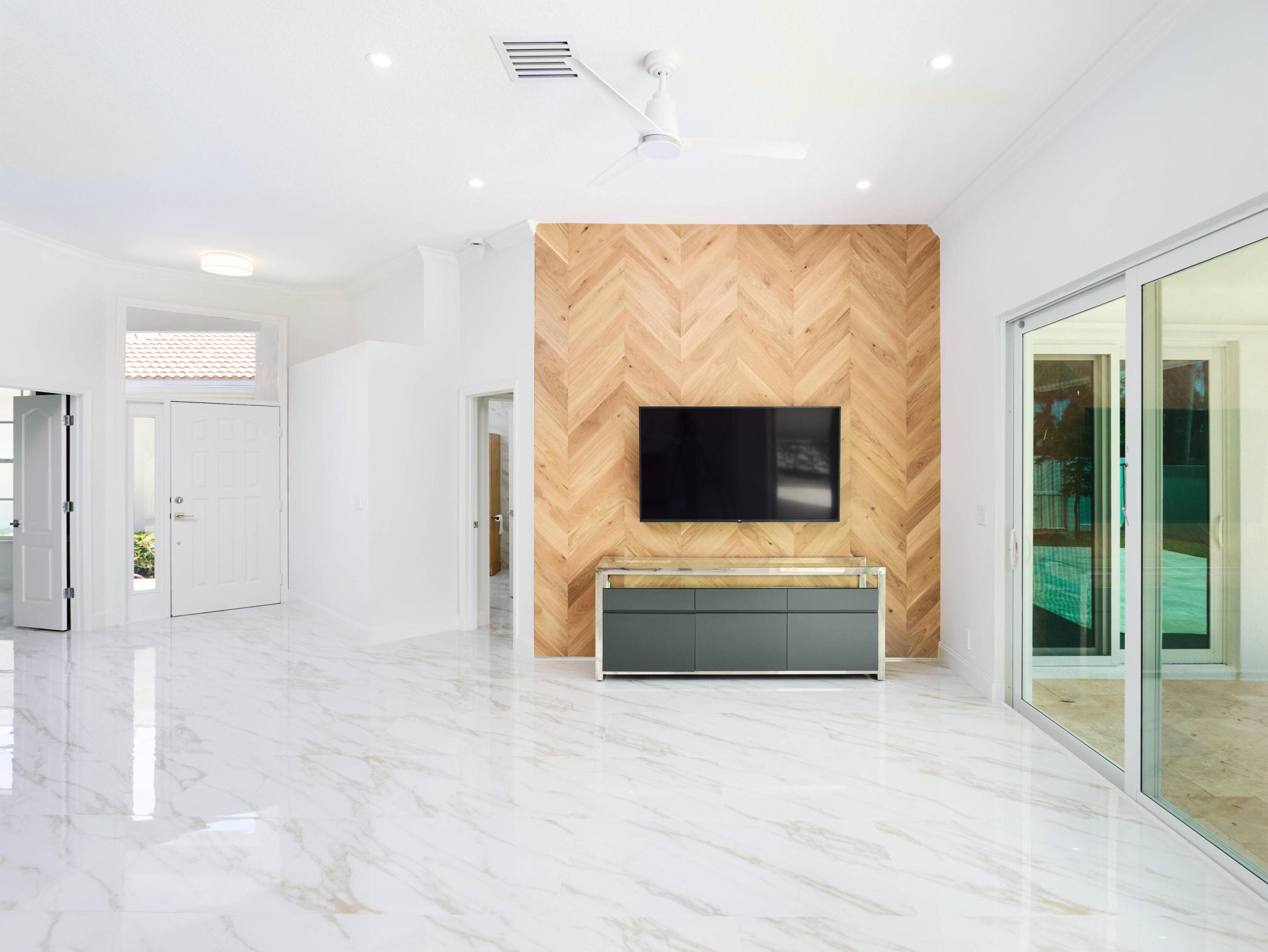 8186 Quail Meadow Way Property Photo 3