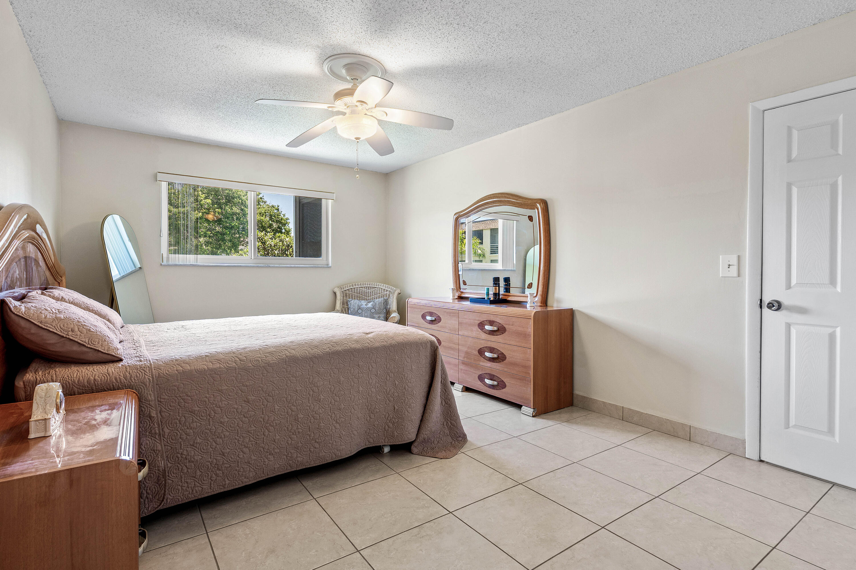 721 Lori Drive 208 Property Photo 14