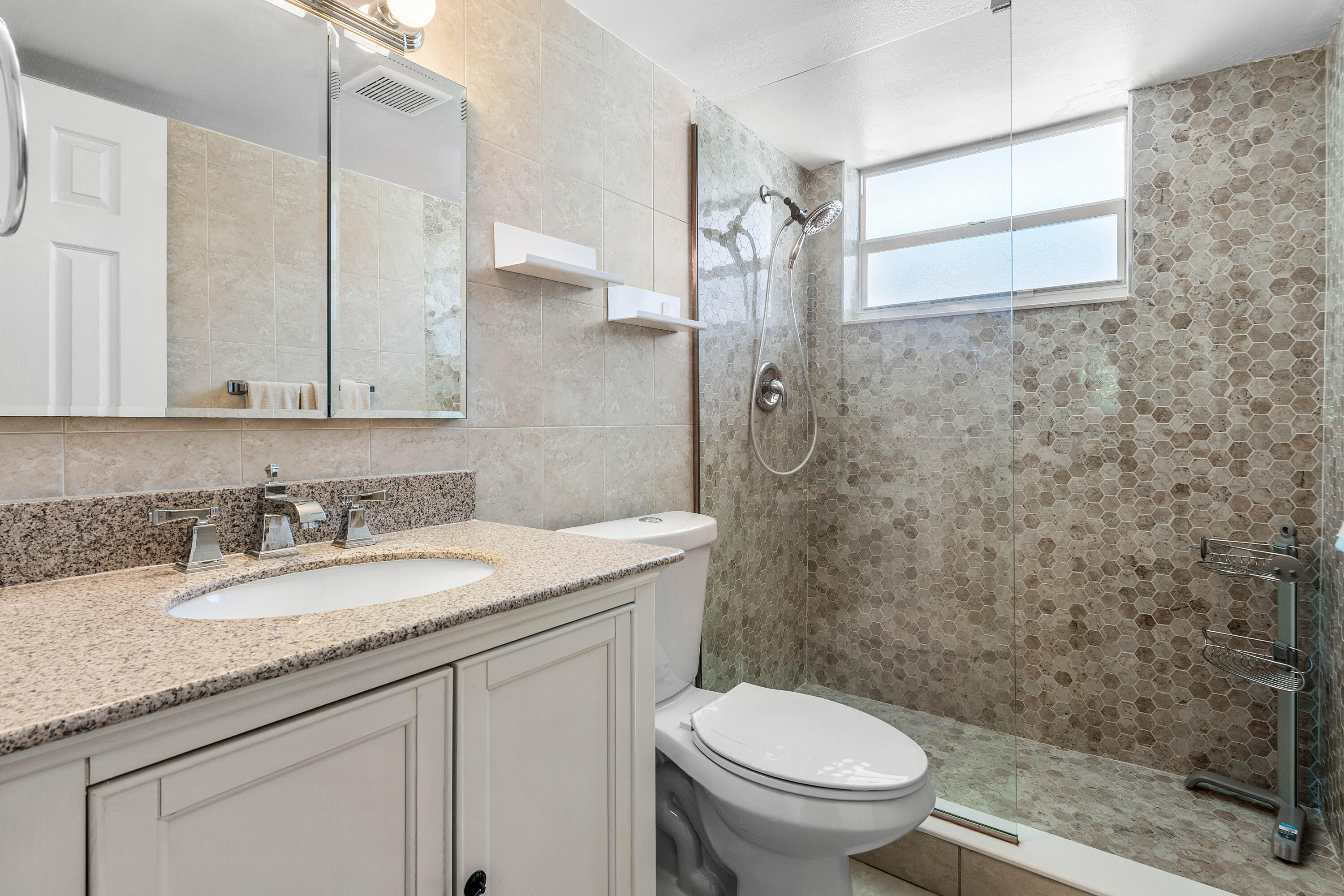 721 Lori Drive 208 Property Photo 17