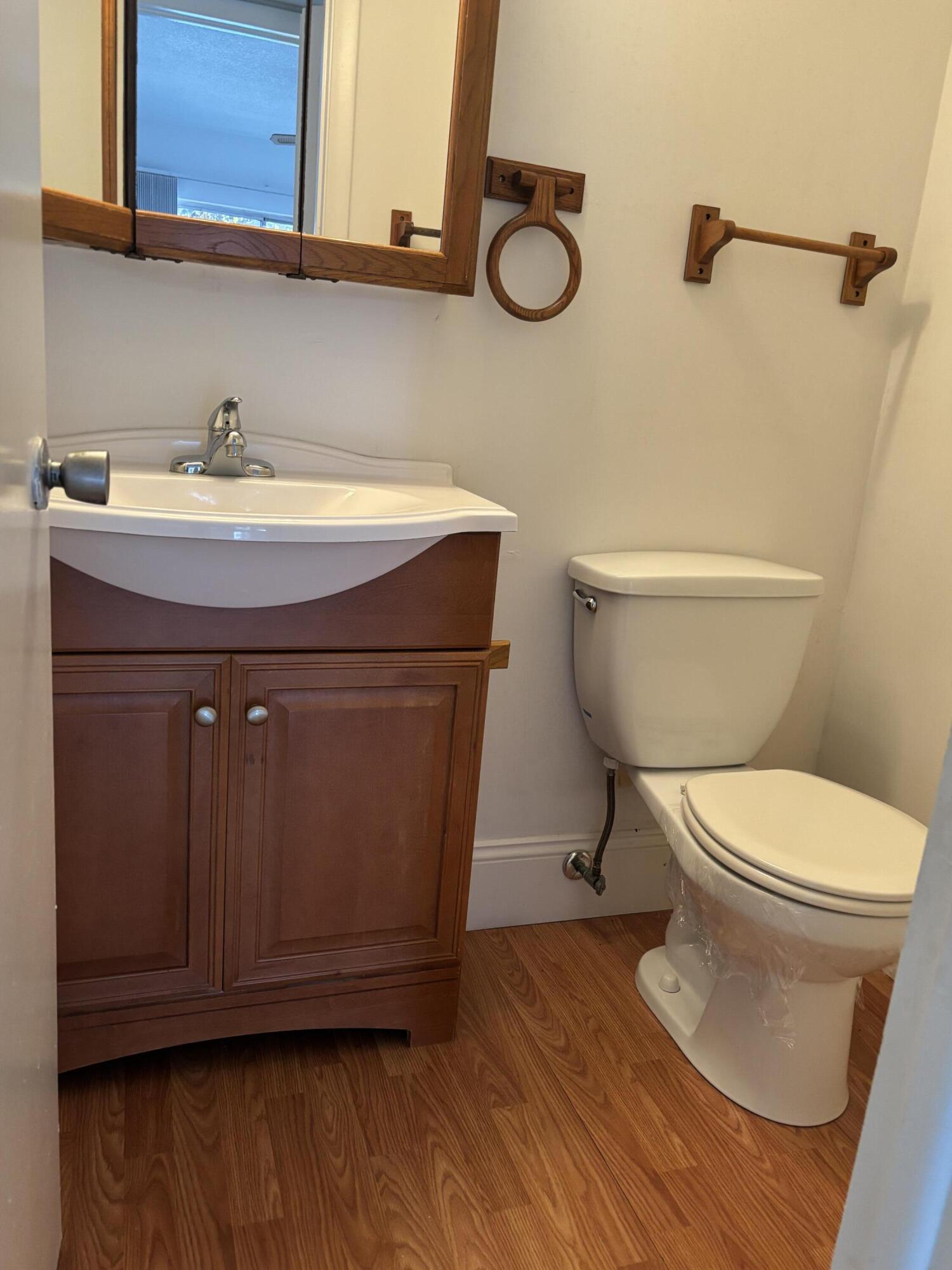 75 Sheffield D Property Photo 11