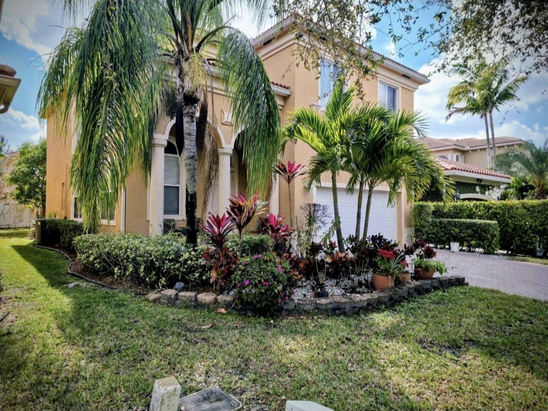 236 Gazetta Way Property Photo 1