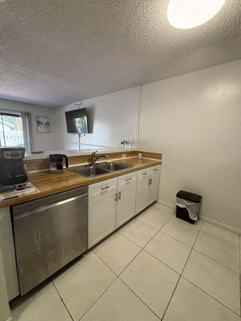 1443 39th Avenue 2 Property Photo 21