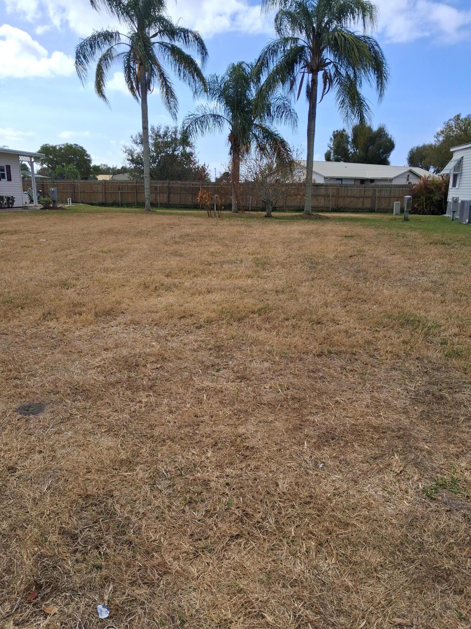 1691 Sw 35th Circle Property Photo 4