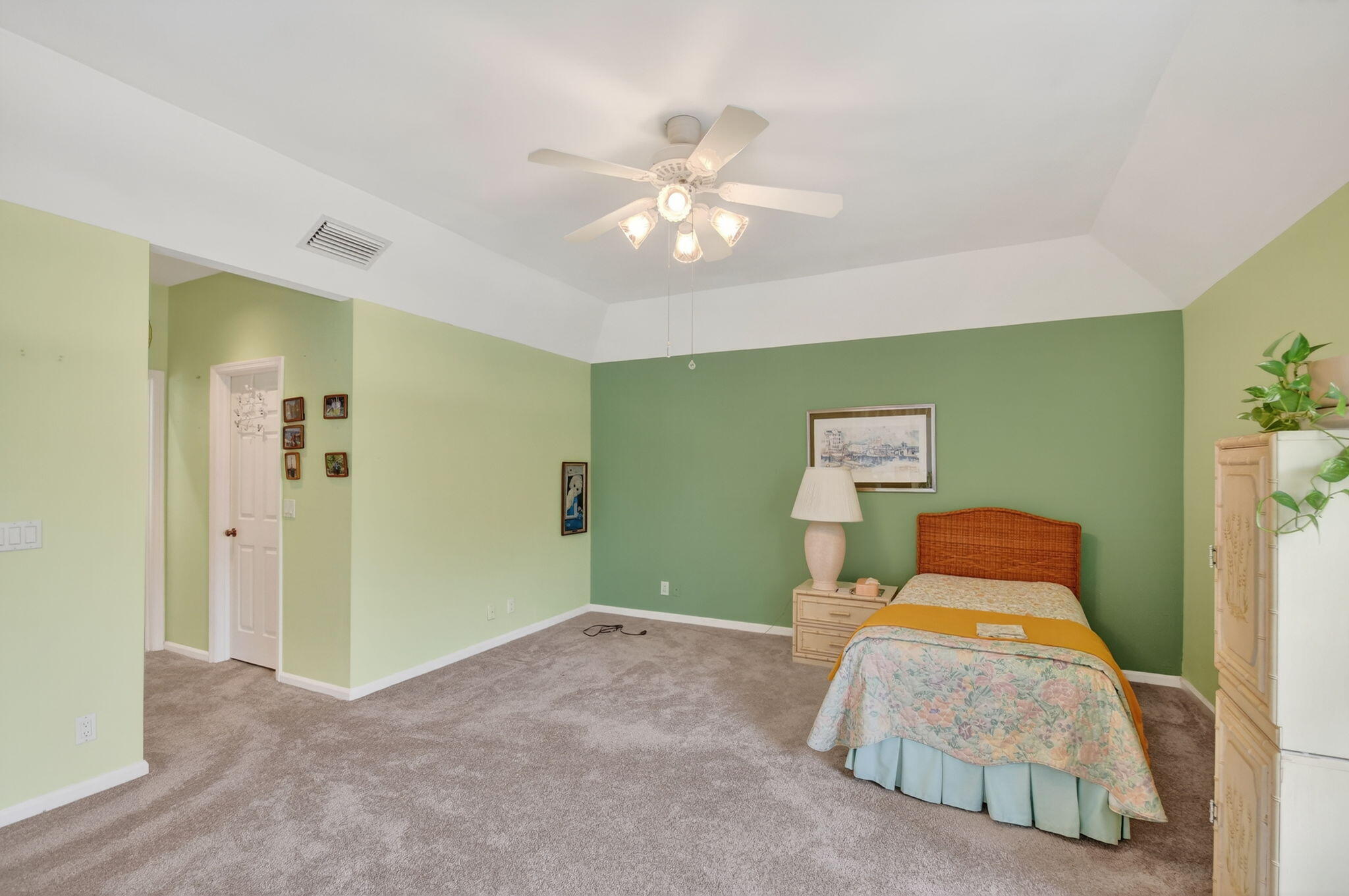 11683 Briarwood Circle 3 Property Photo 37
