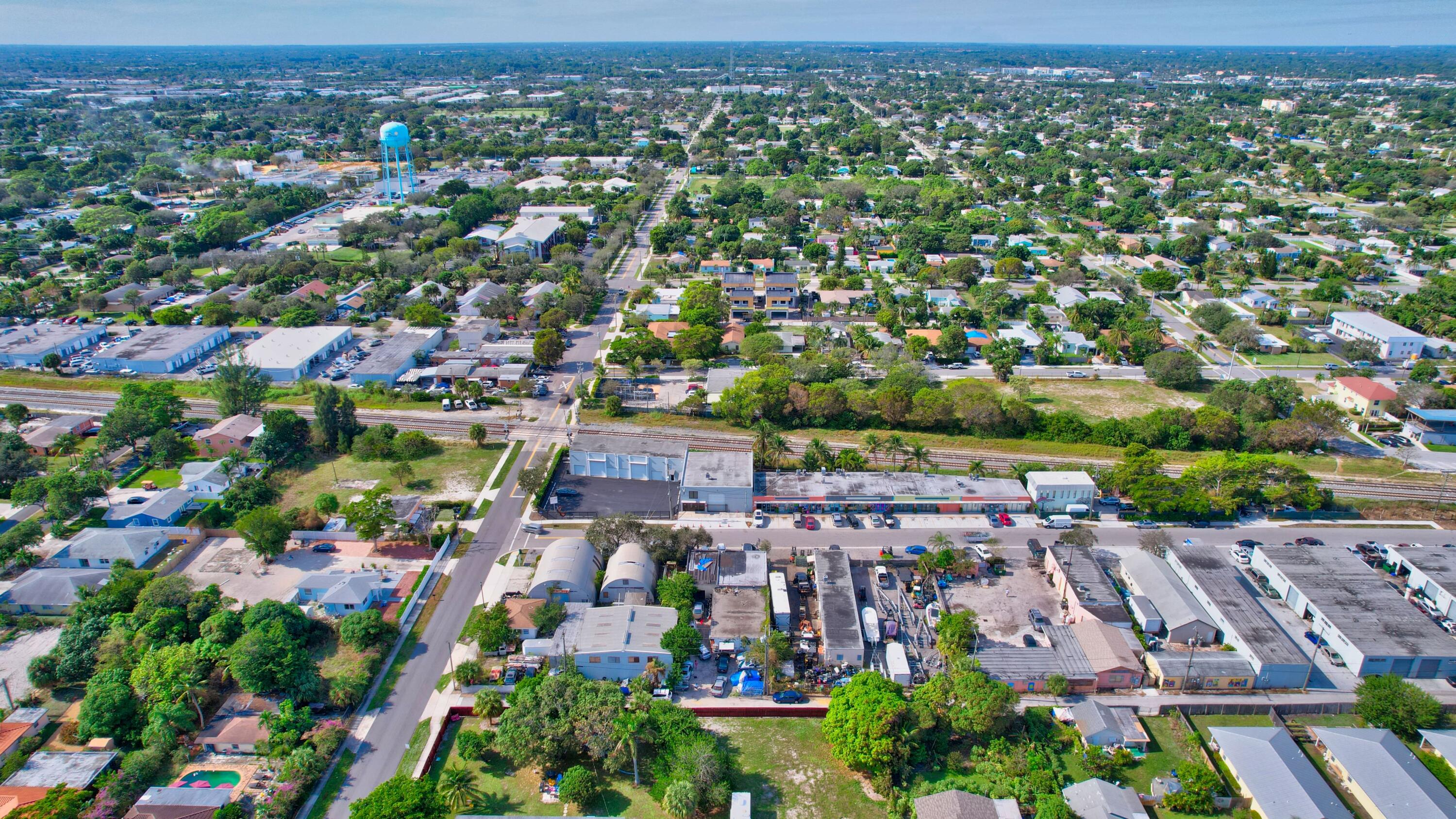 369 Se 2nd Avenue Property Photo 8