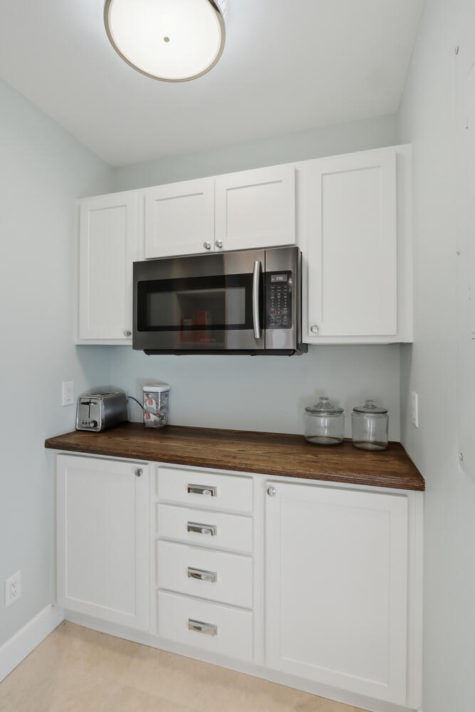 1031 Se Macarthur Boulevard Property Photo 27