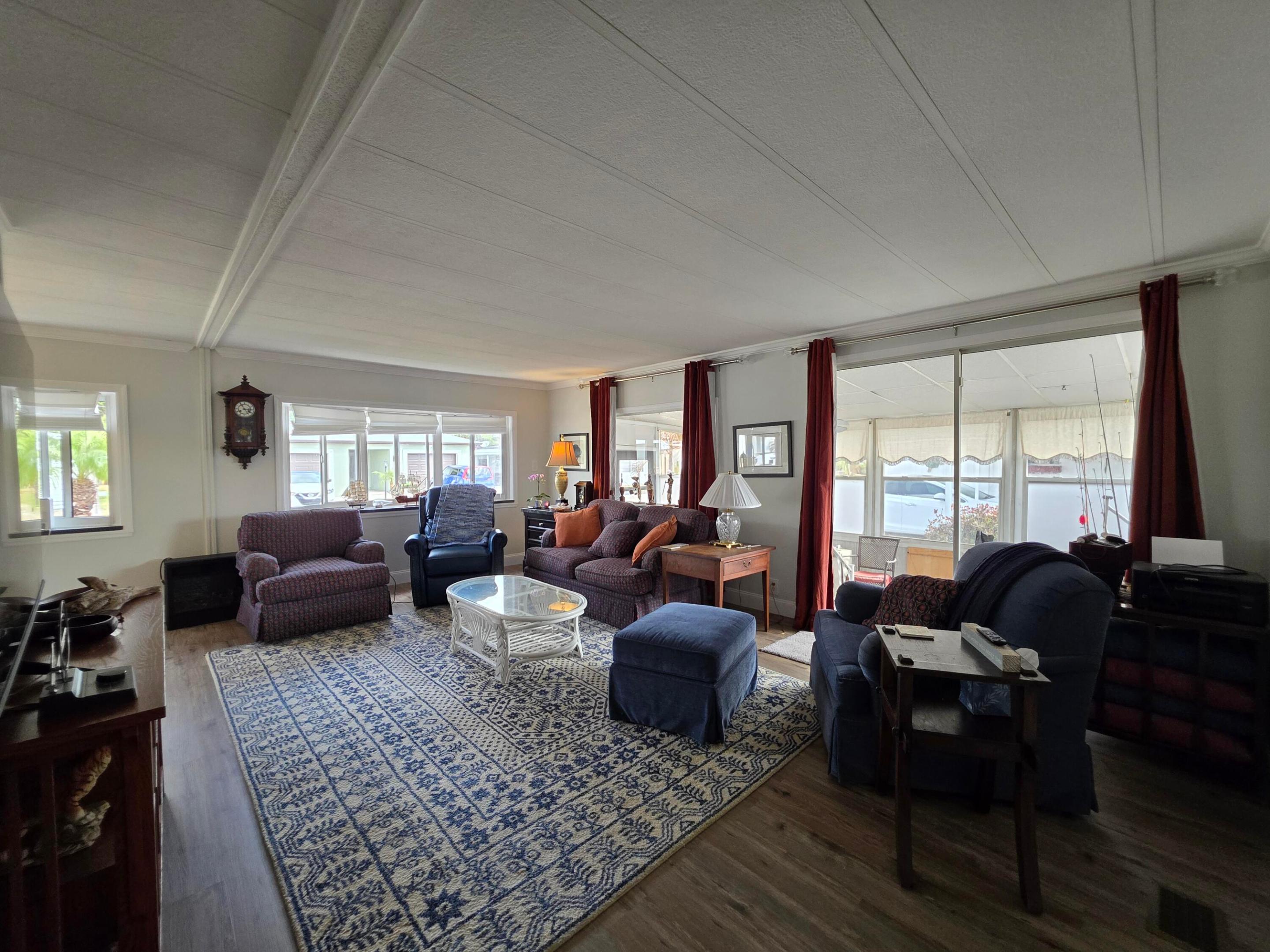 55 Mediterranean Boulevard N Property Photo 10