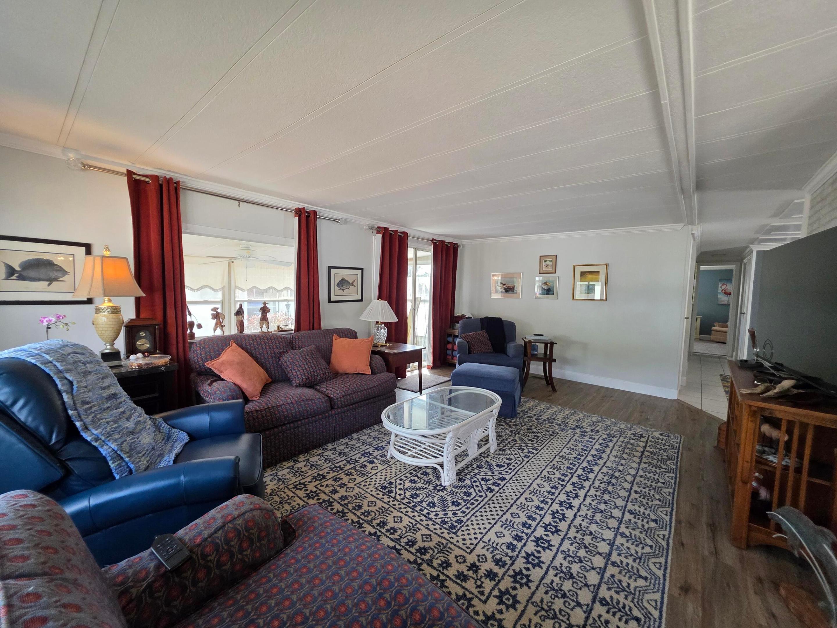 55 Mediterranean Boulevard N Property Photo 11