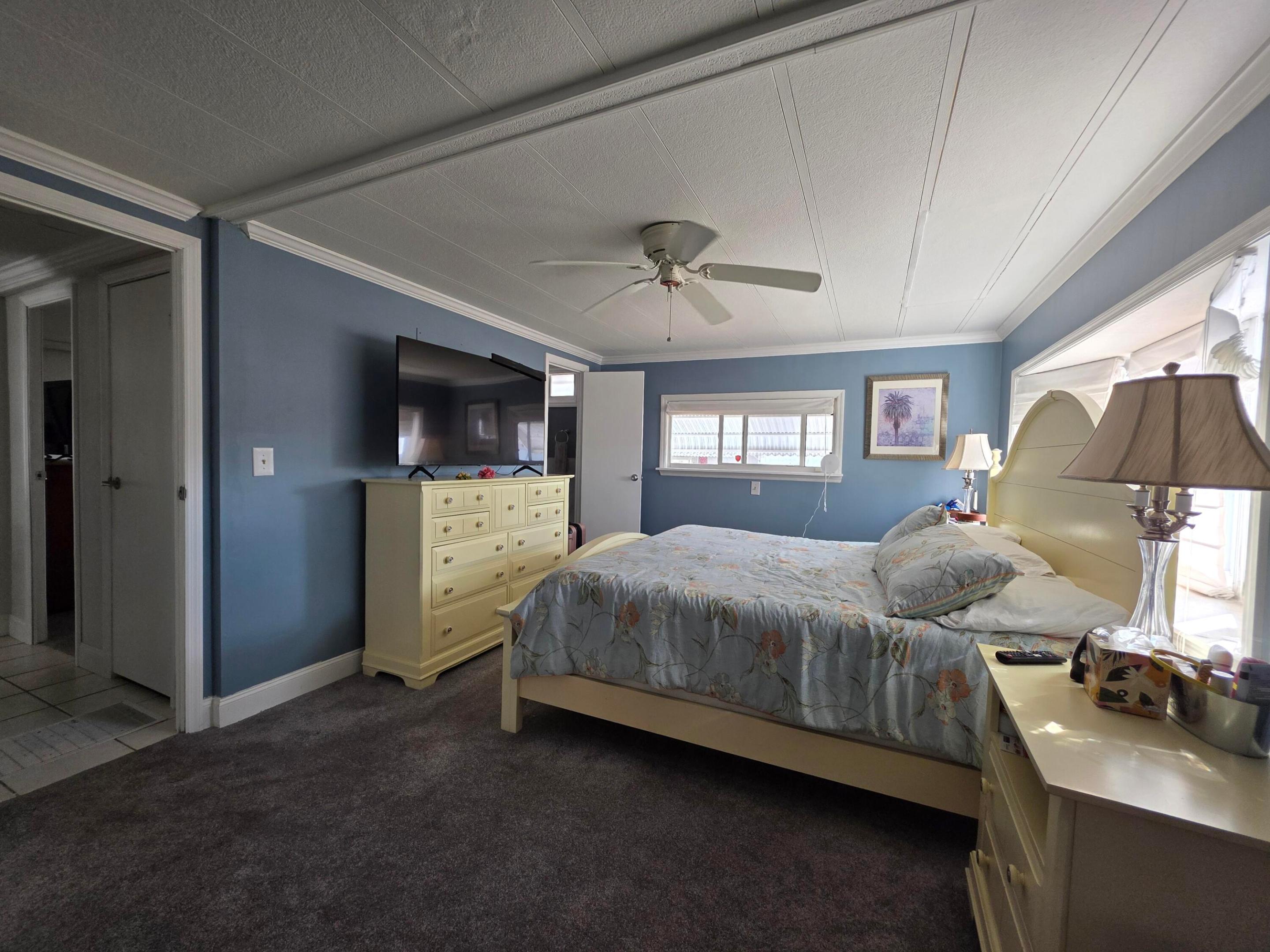 55 Mediterranean Boulevard N Property Photo 14