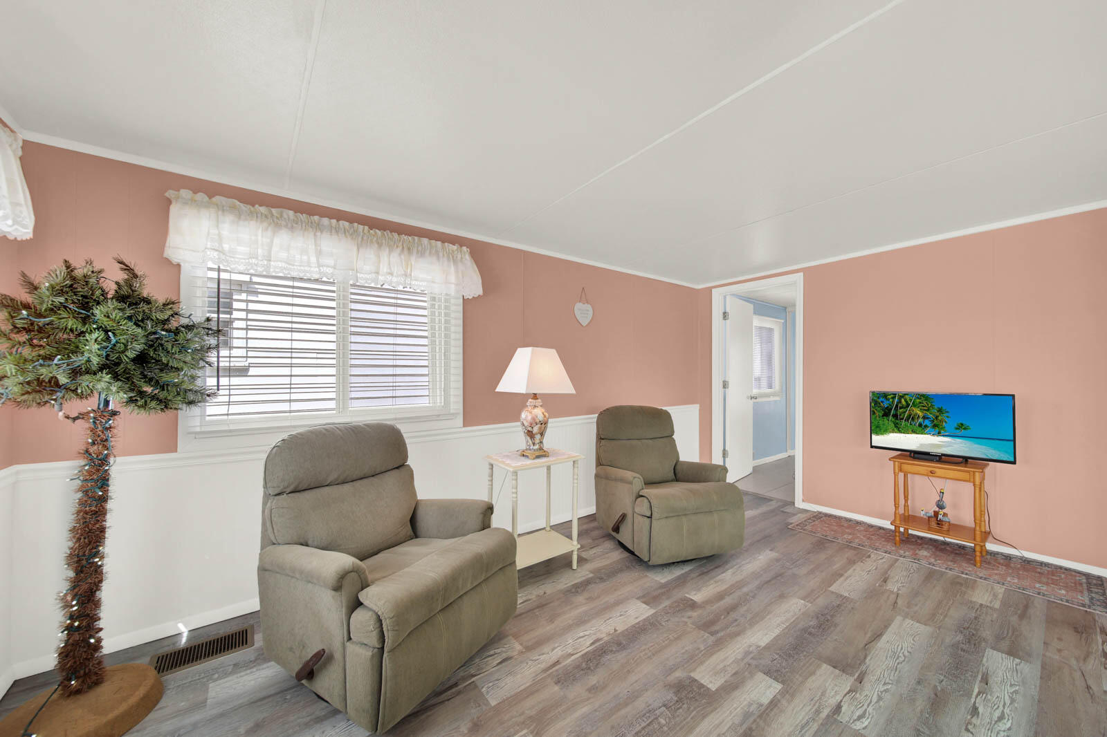 10725 S Ocean Drive 534 Property Photo 11
