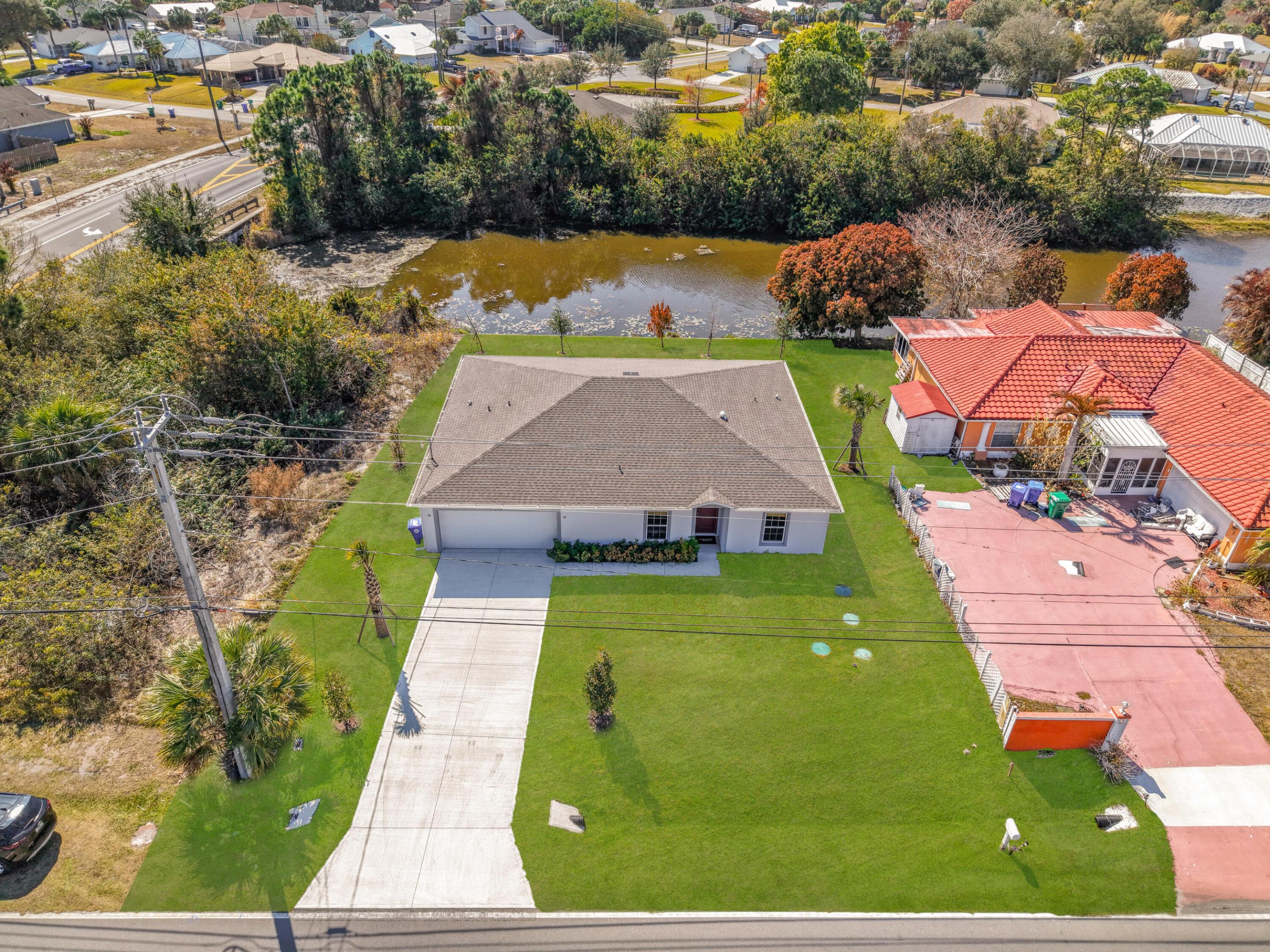 1390 Schumann Drive Property Photo 1