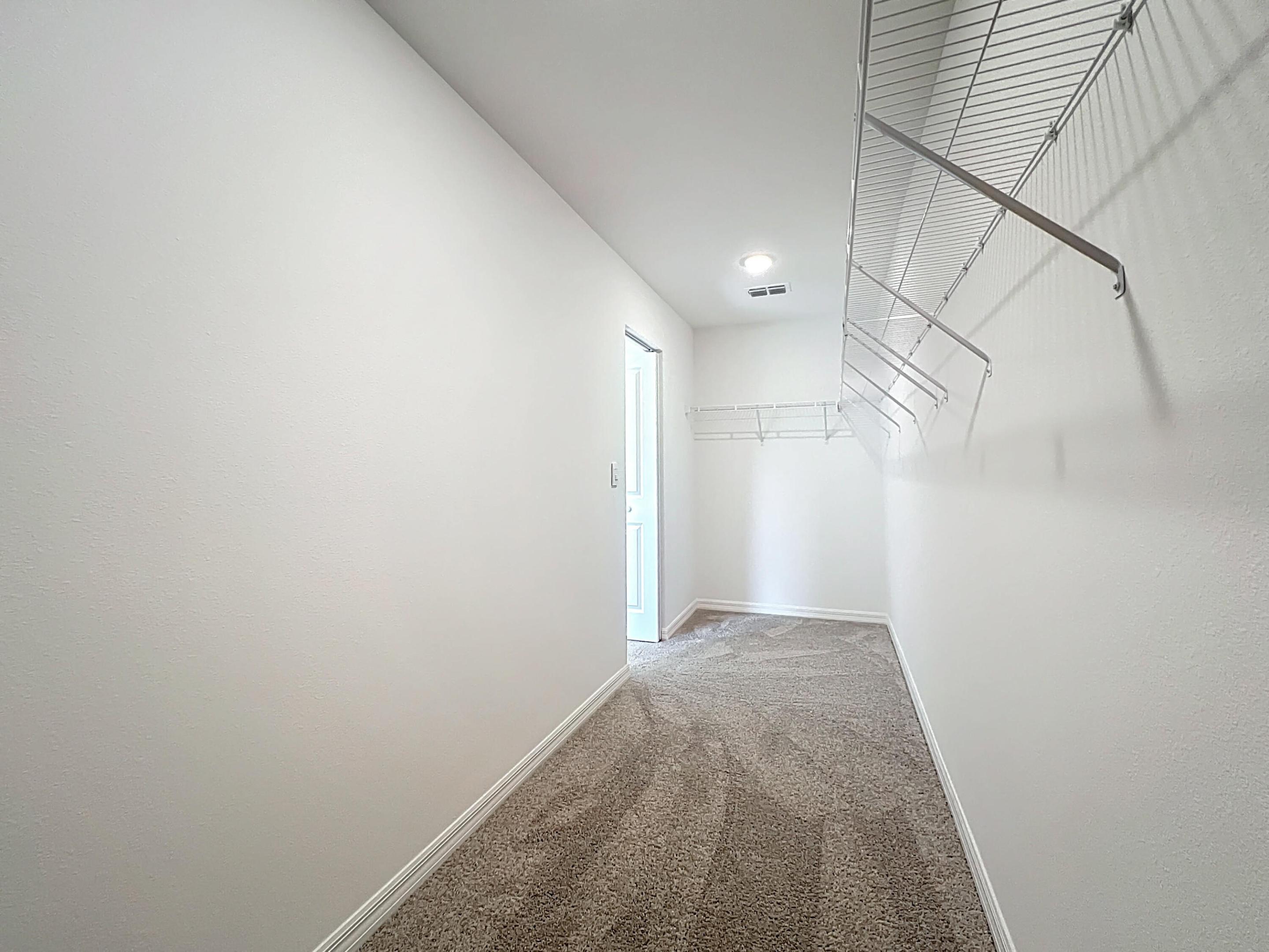 1390 Schumann Drive Property Photo 25